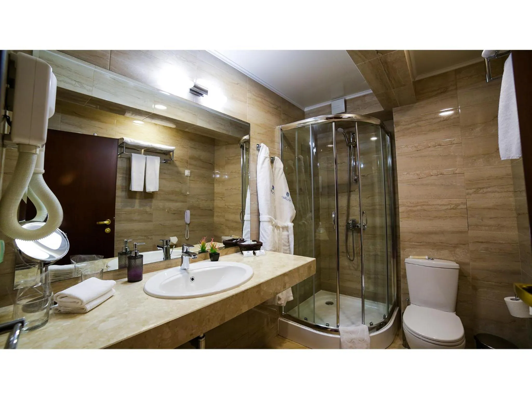 Shower in Park Hotel and SPA Vella Hills