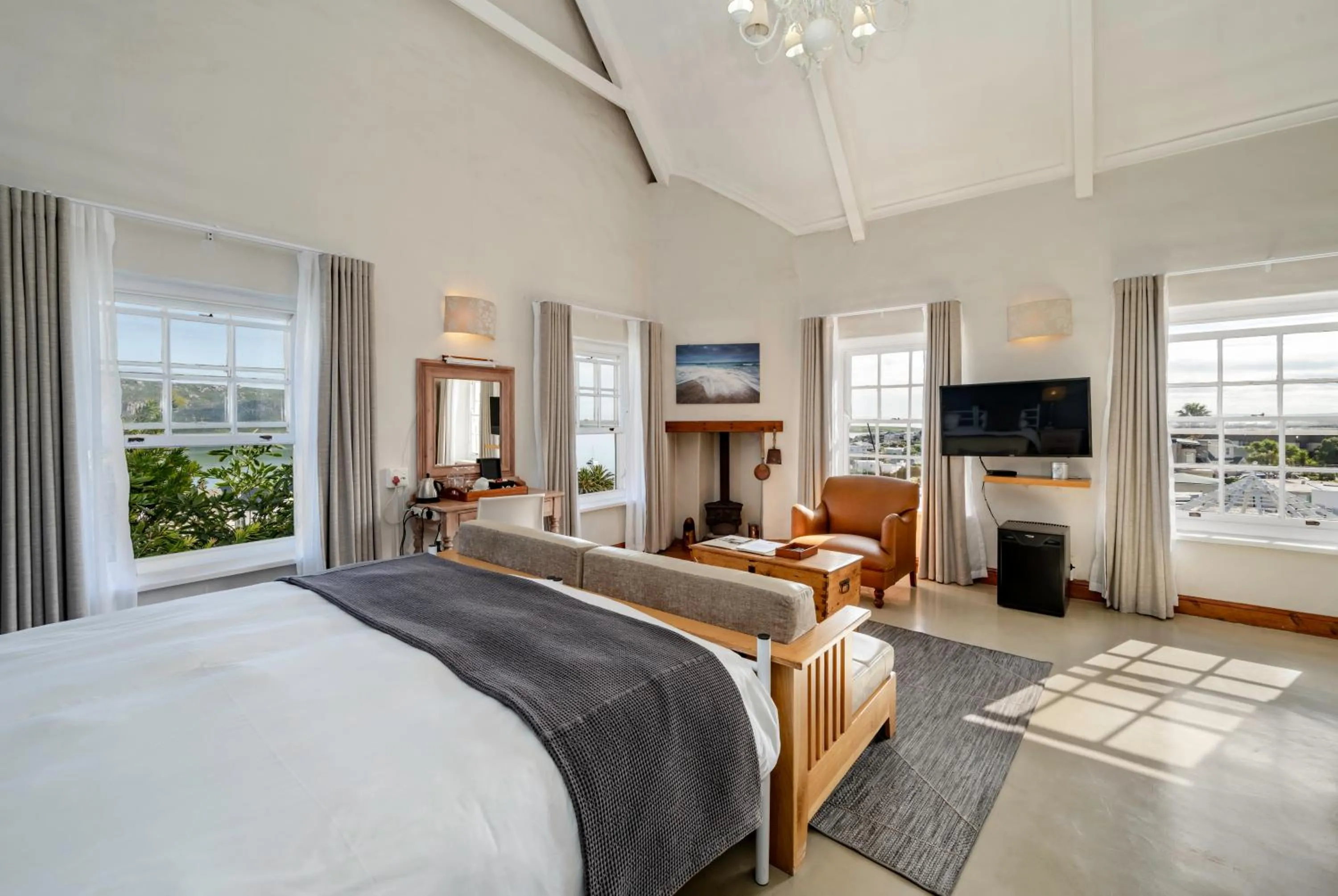 Bed in The Farmhouse Hotel