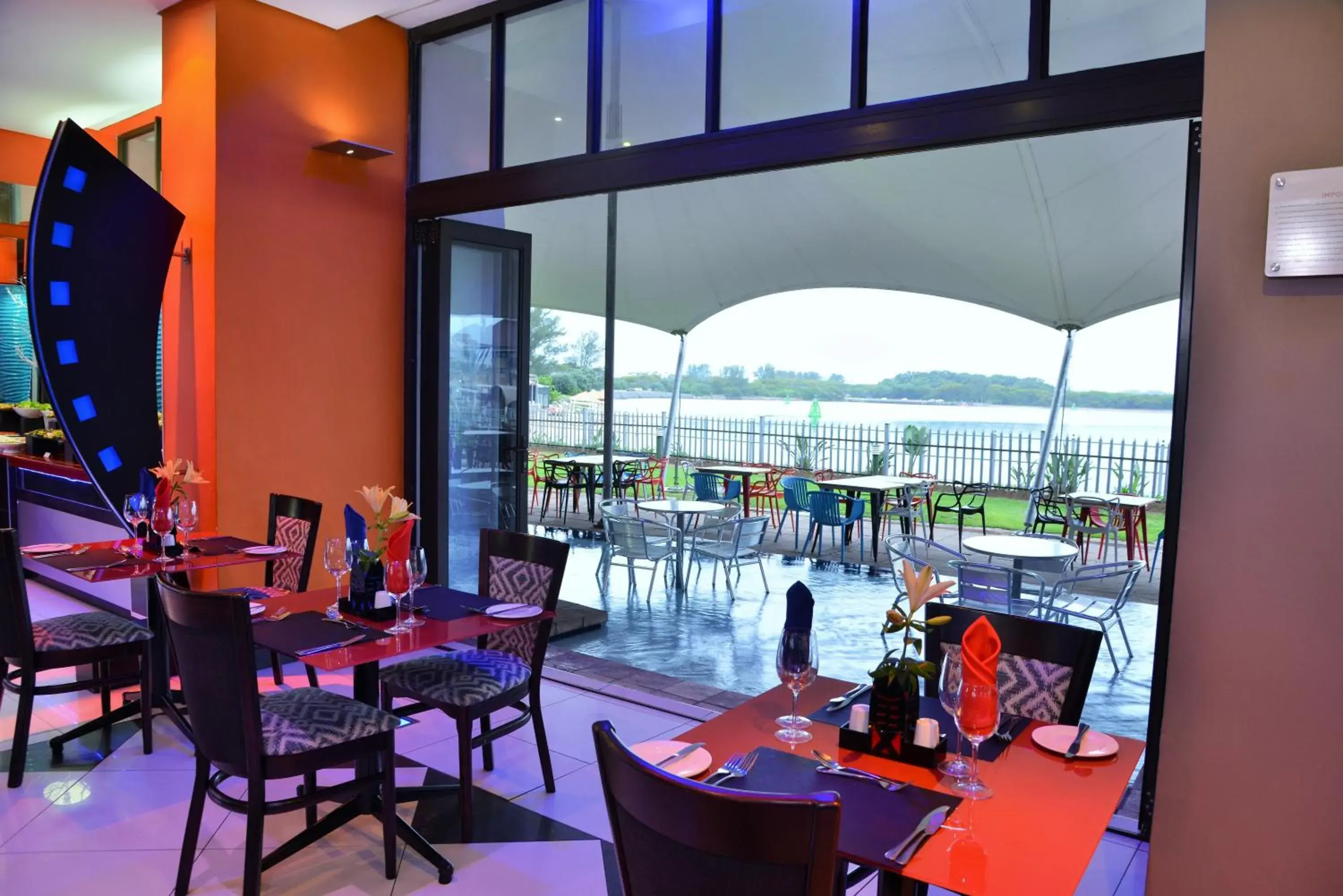 Restaurant/places to eat in BON Hotel Waterfront Richards Bay Restaurant/places to eat in BON Hotel Waterfront Richards Bay