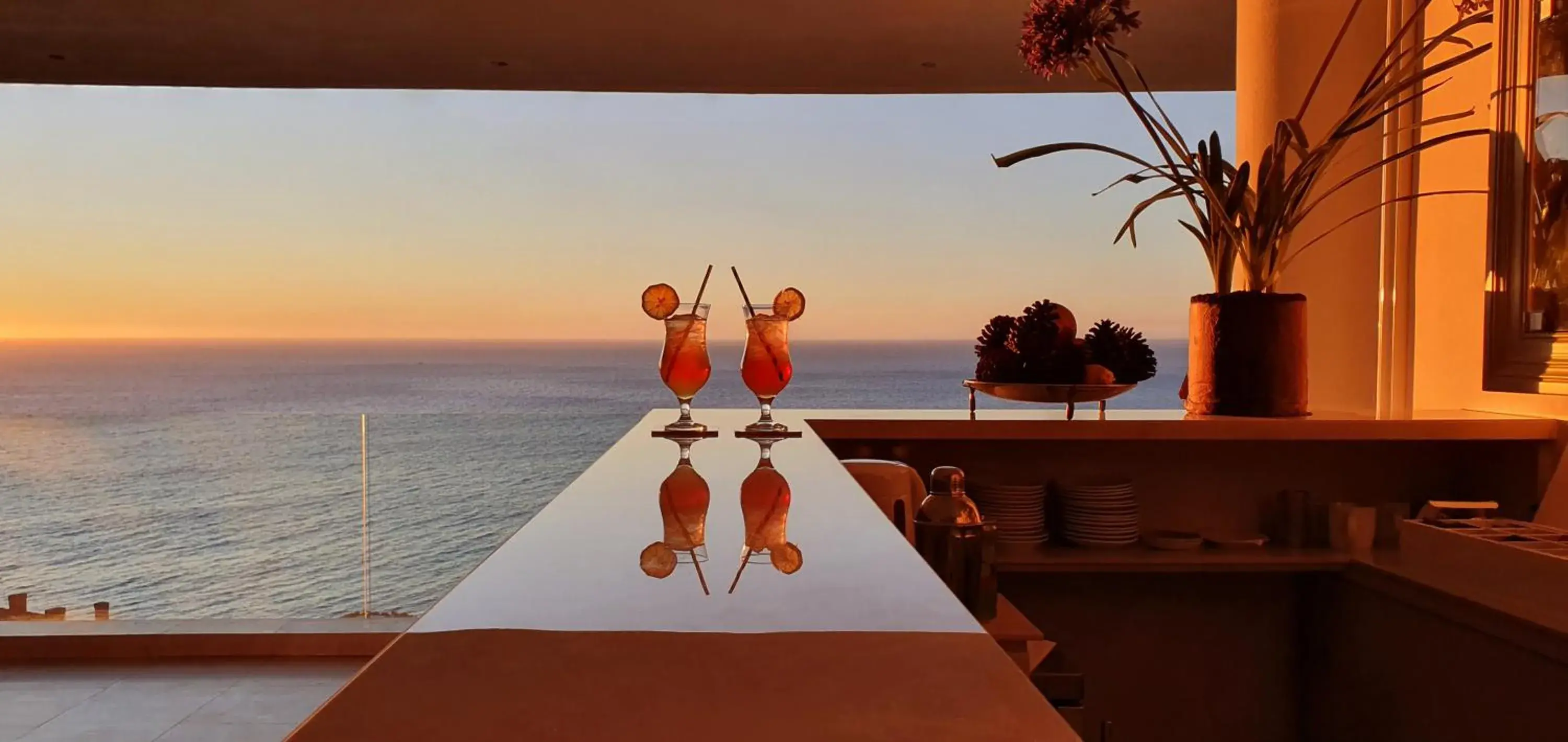 Lounge or bar in The Clarendon - Bantry Bay Lounge or bar in The Clarendon - Bantry Bay