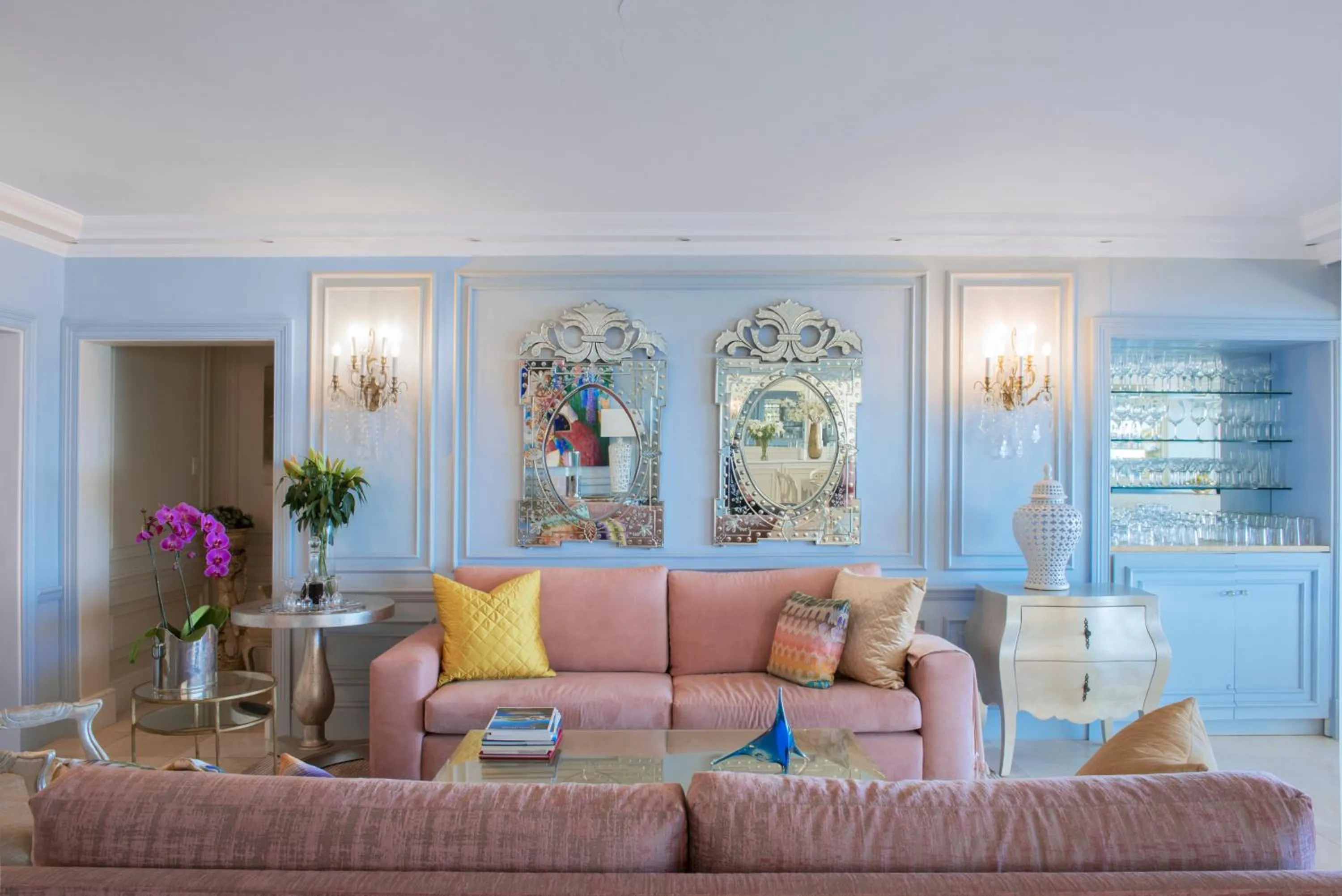 The Clarendon - Bantry Bay