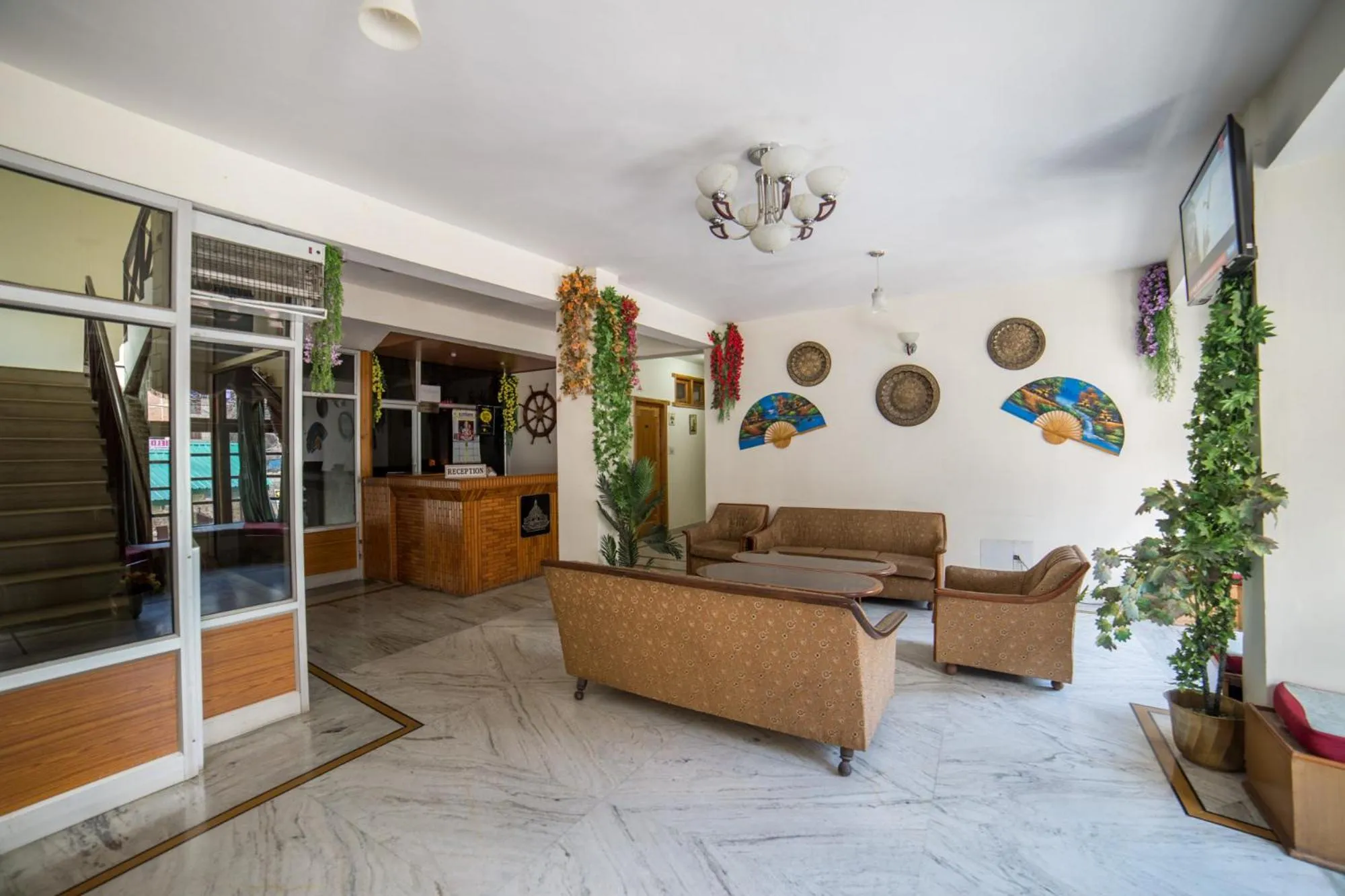 Lobby or reception in Hotel Satkar Residency - Riverside Old Manali