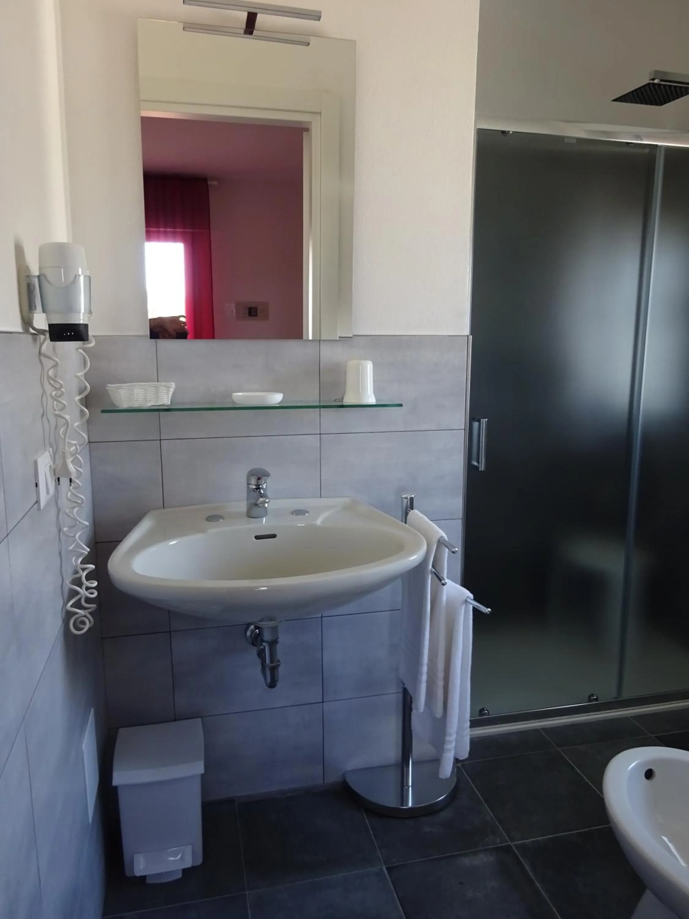 Bathroom in Hotel Lem-Casadei