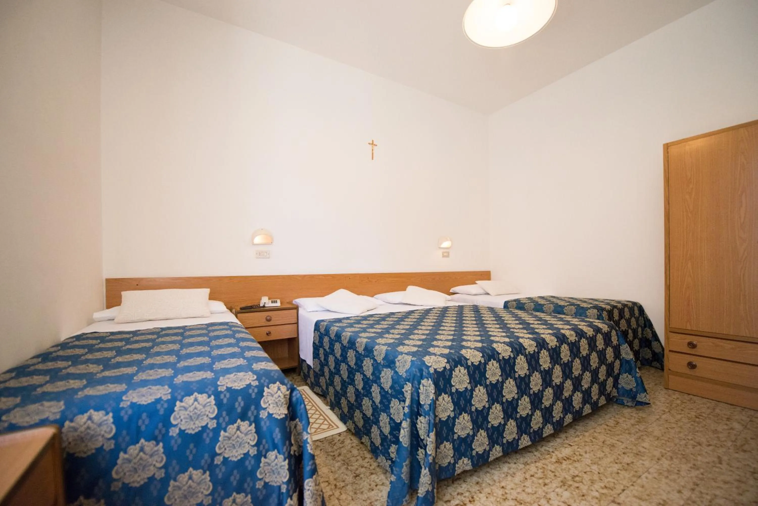 Bed in Hotel Lem-Casadei