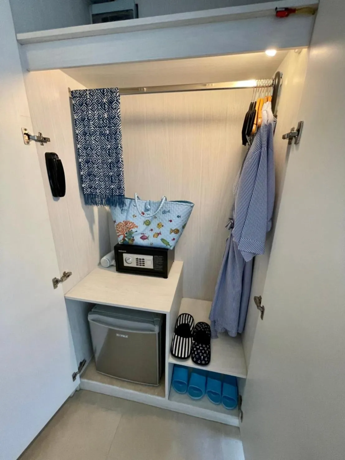 safe, Bed in Beach Walk Boutique Resort