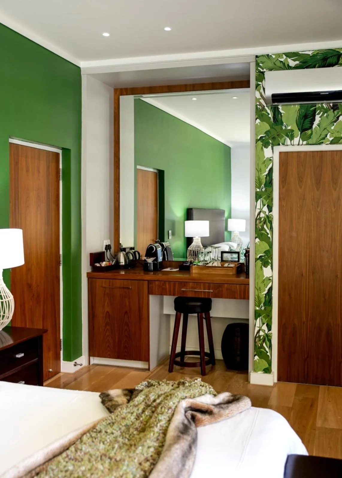 Bedroom, Bed in Selkirk House