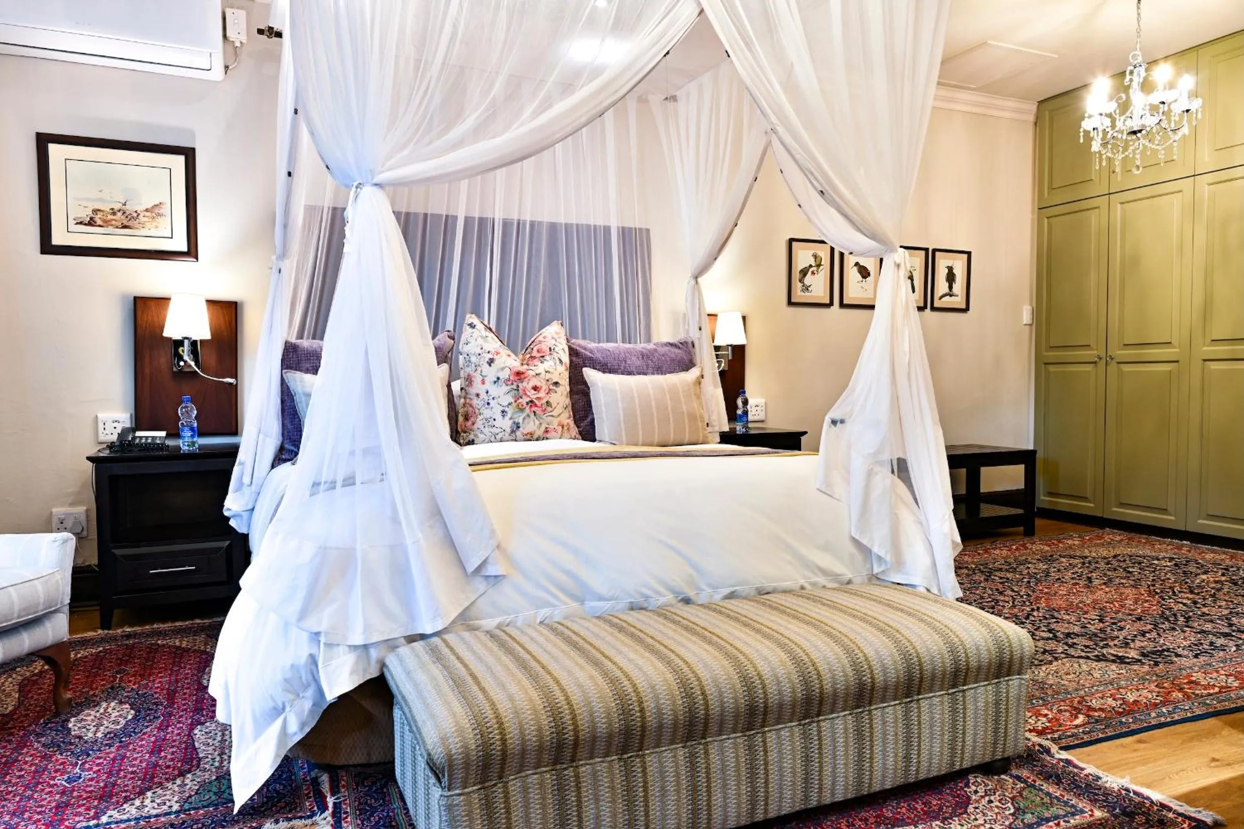 Bed in Woodall Country House and Spa