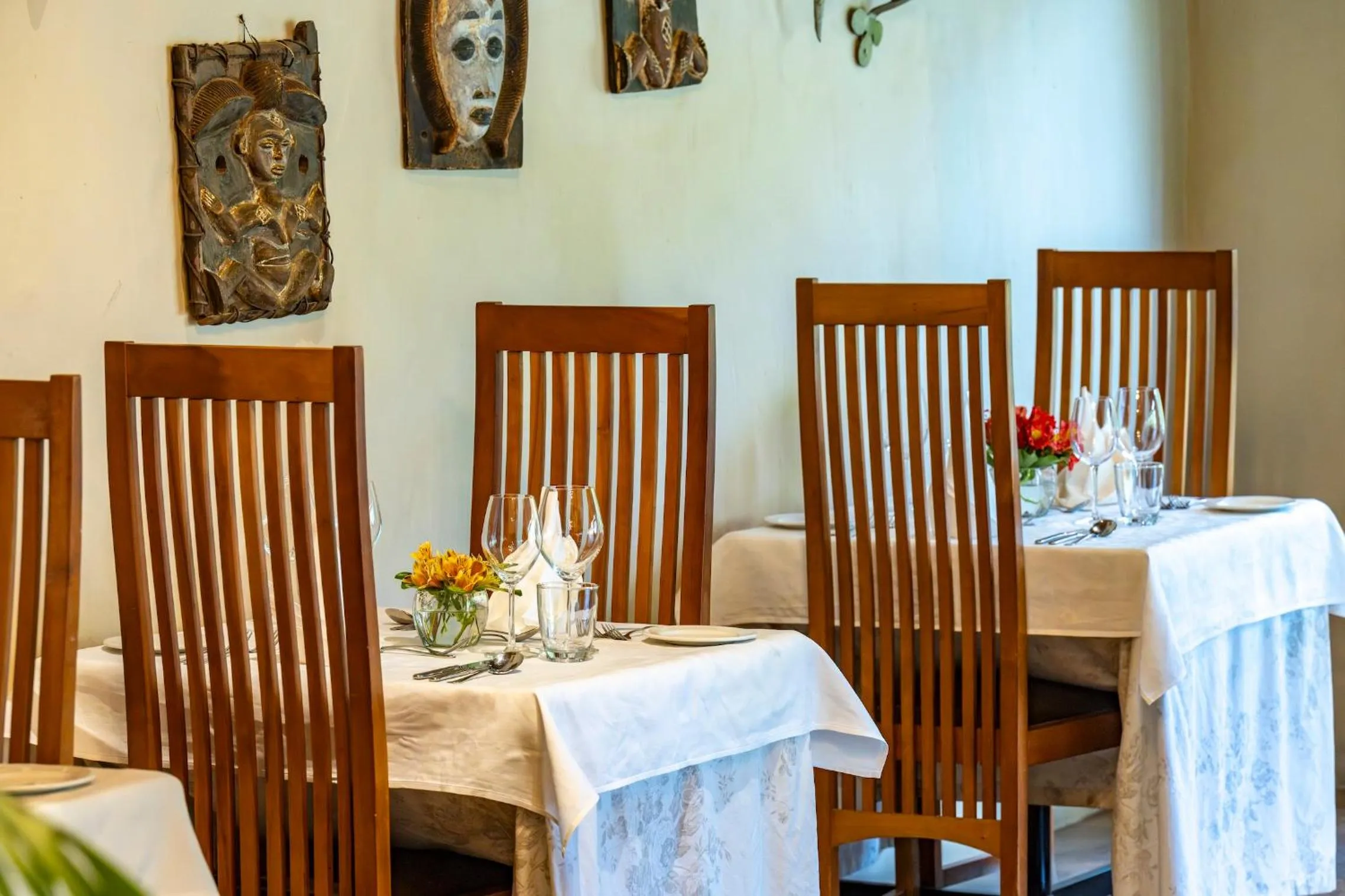 Restaurant/places to eat in Woodall Country House and Spa