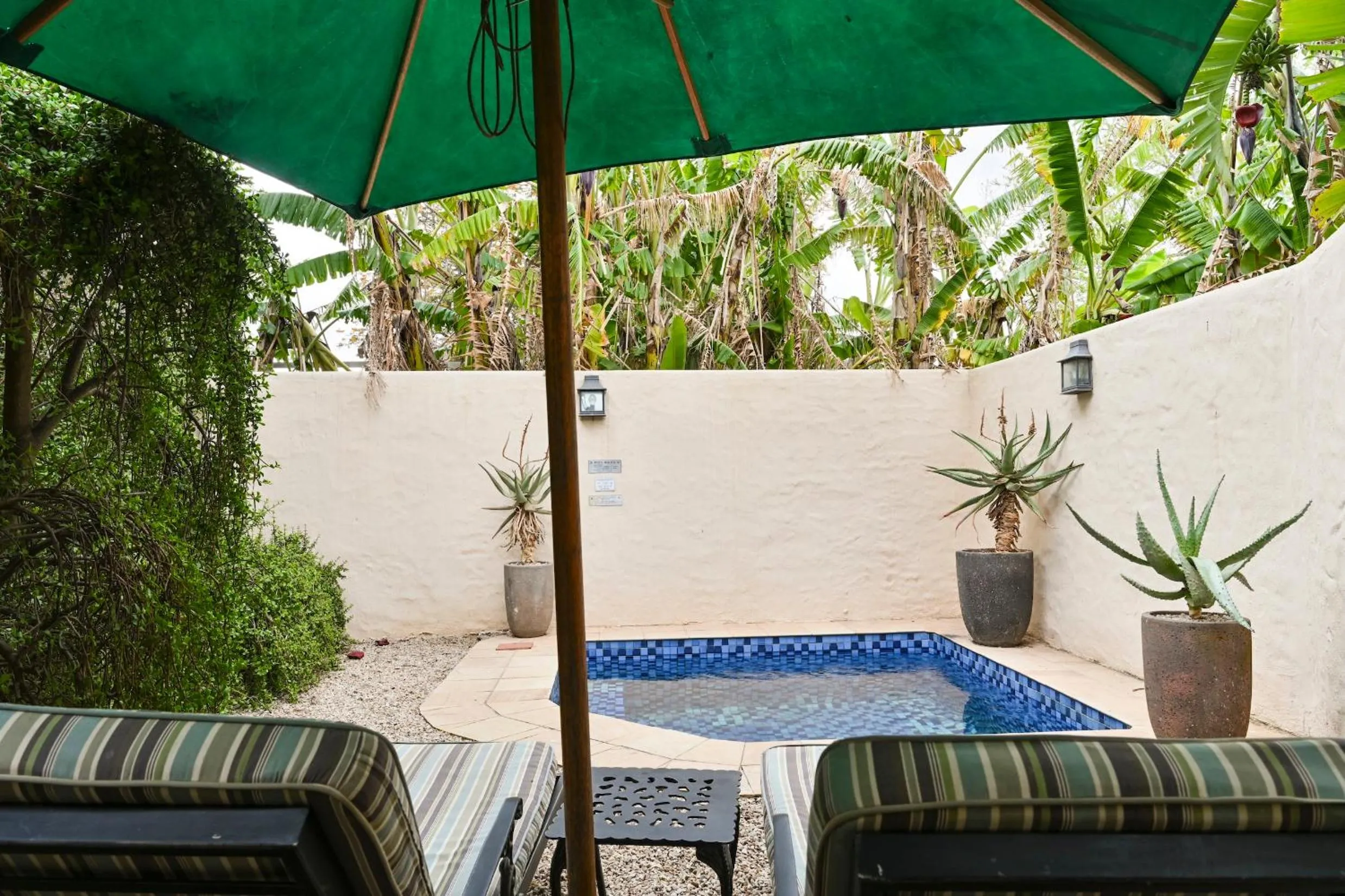 Patio in Woodall Country House and Spa