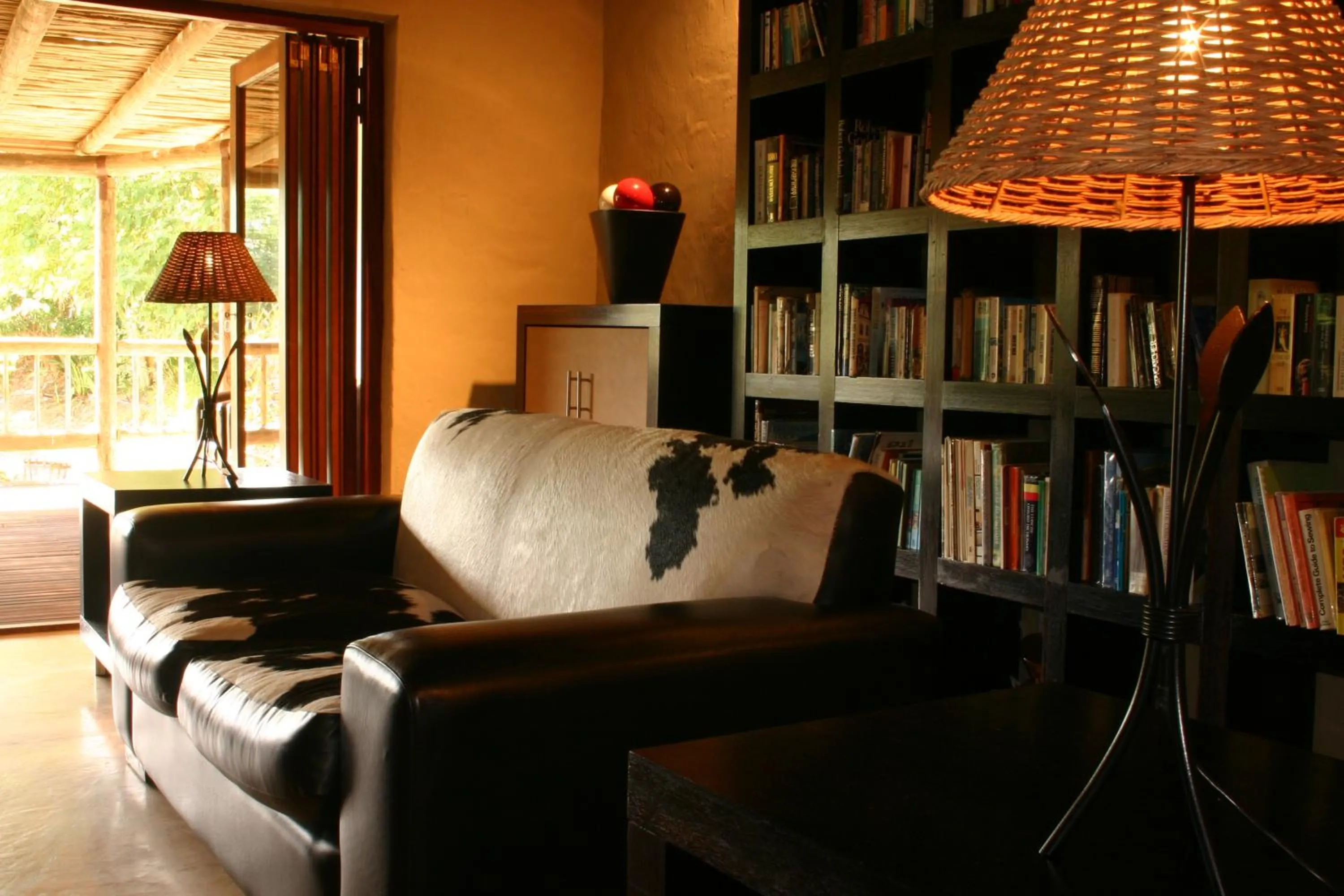 Library in Woodall Country House and Spa