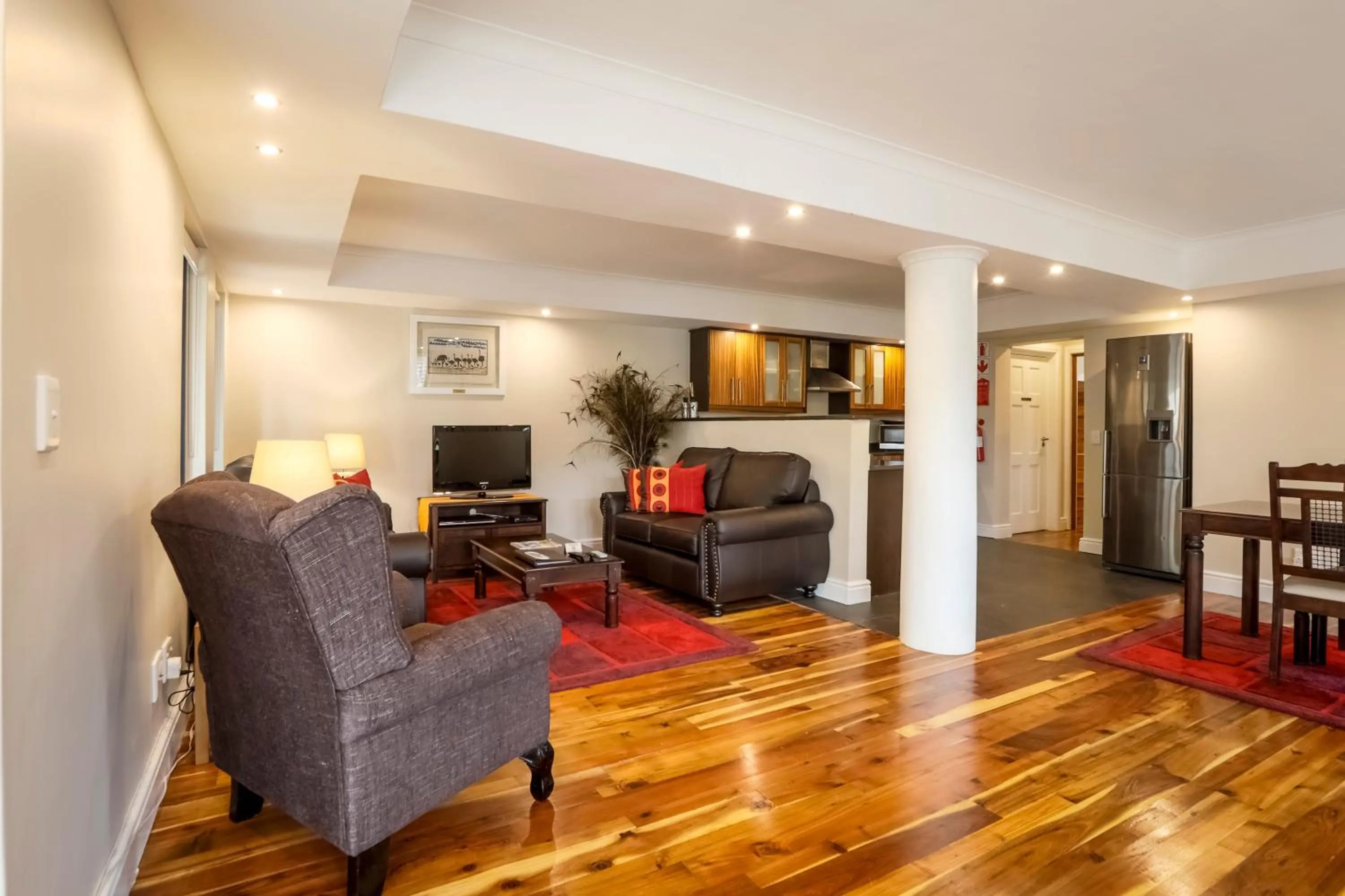 Kitchen or kitchenette in Orange Inn Knysna