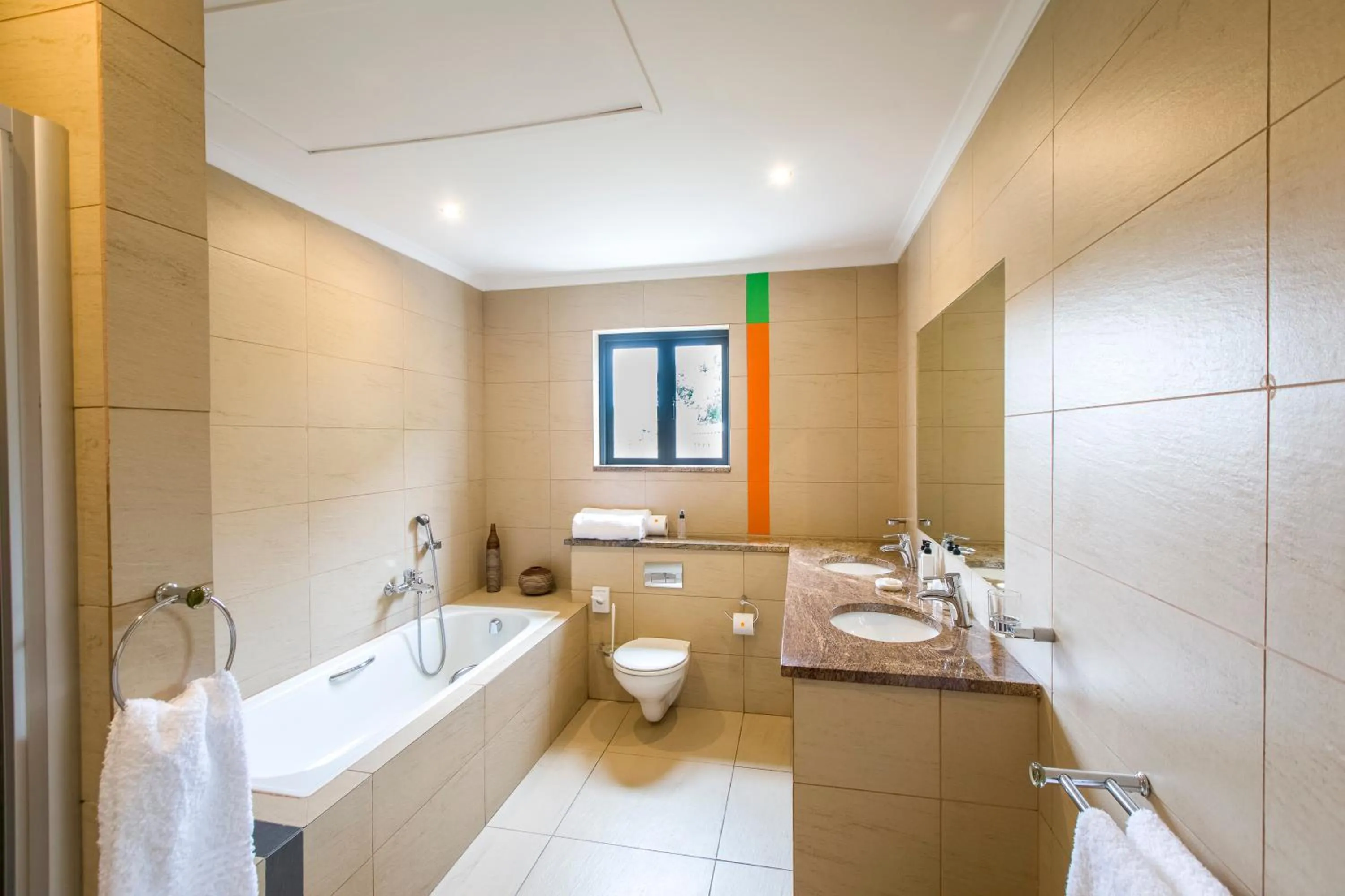 Bathroom in Orange Inn Knysna