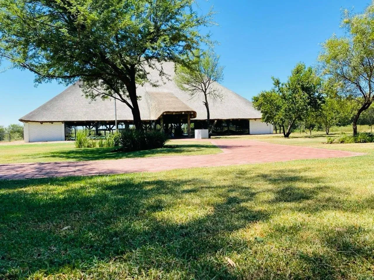 Property building in Mont d'Or Monte Bello Estate