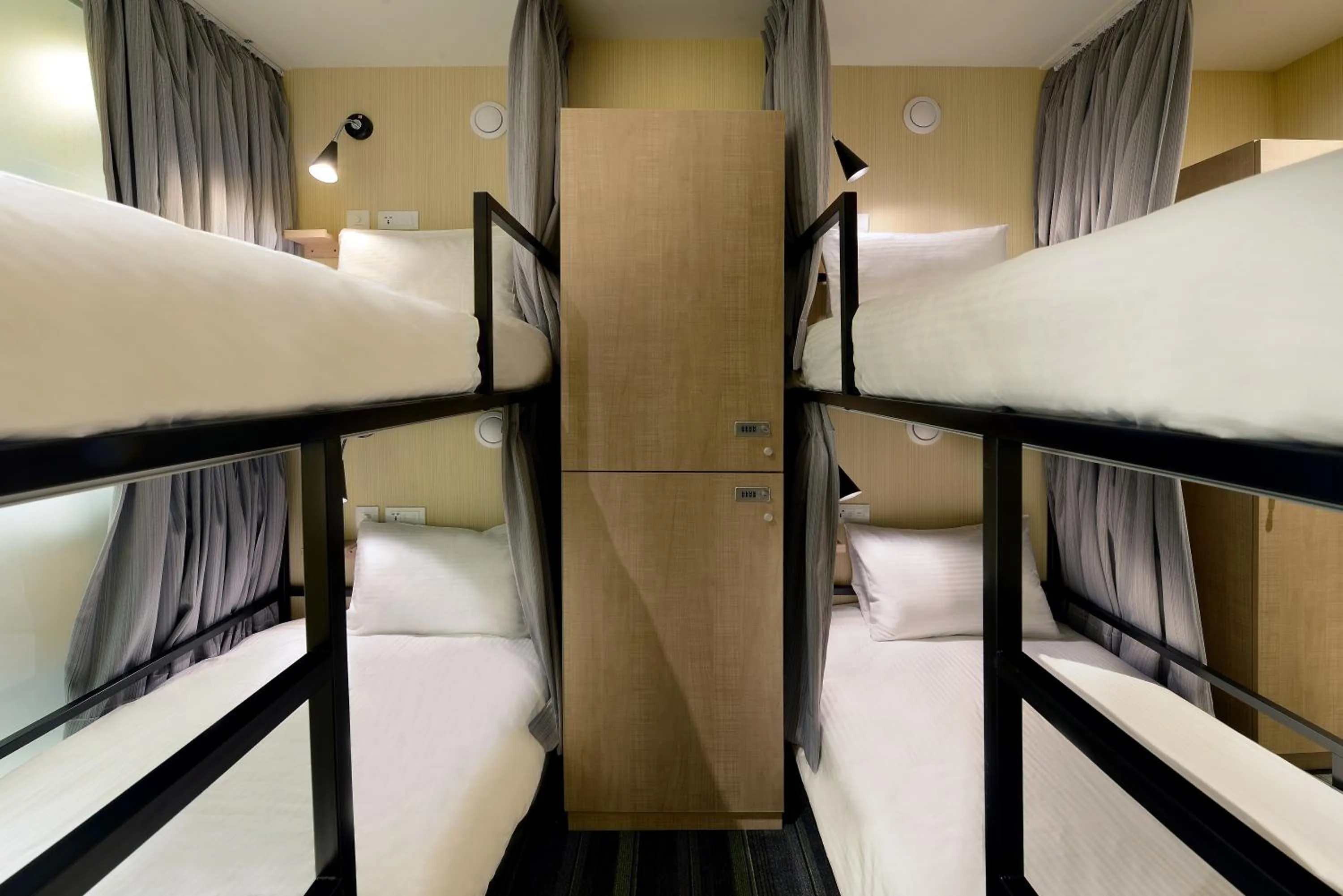 bunk bed, Bed in Park City Inn & Hostel