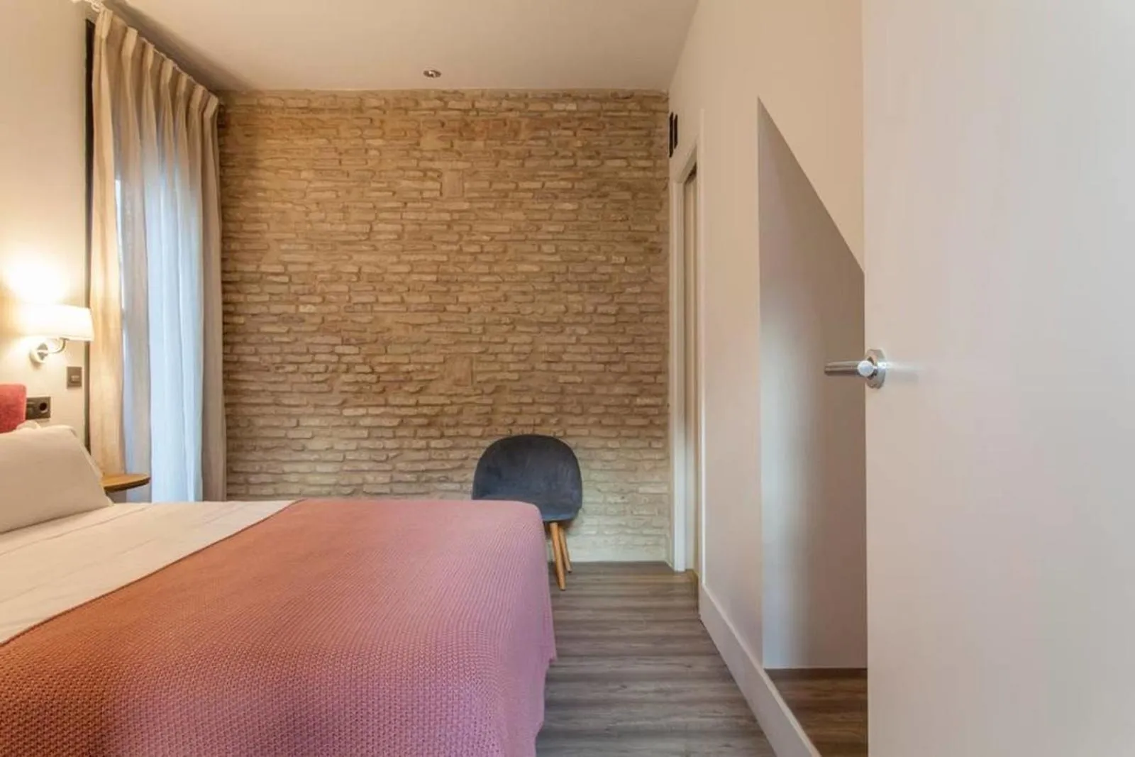 Bedroom, Bed in Apartamentos RG Dúplex San Bernardo