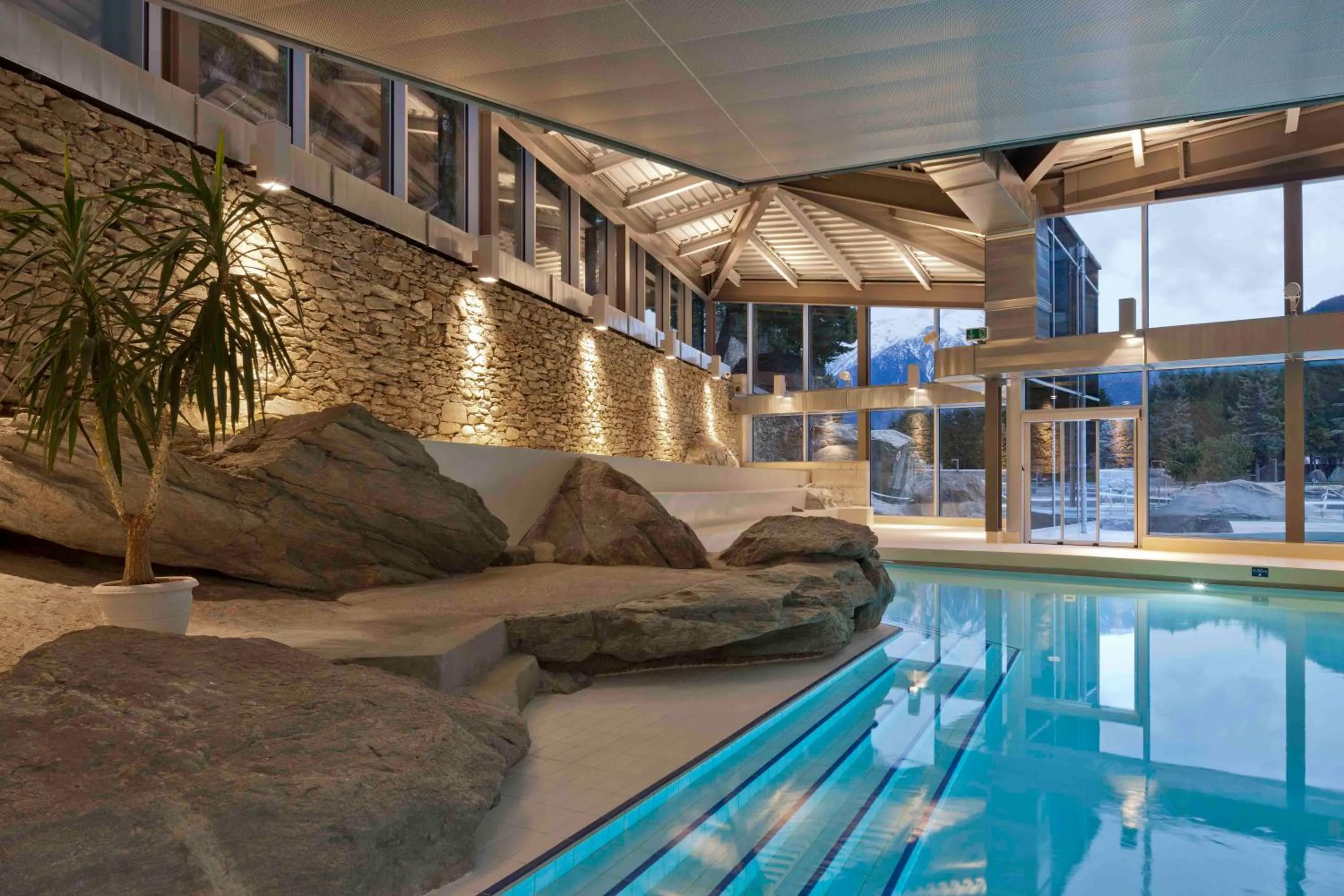 Swimming pool in Römerhof - Hotel with Self Check-in