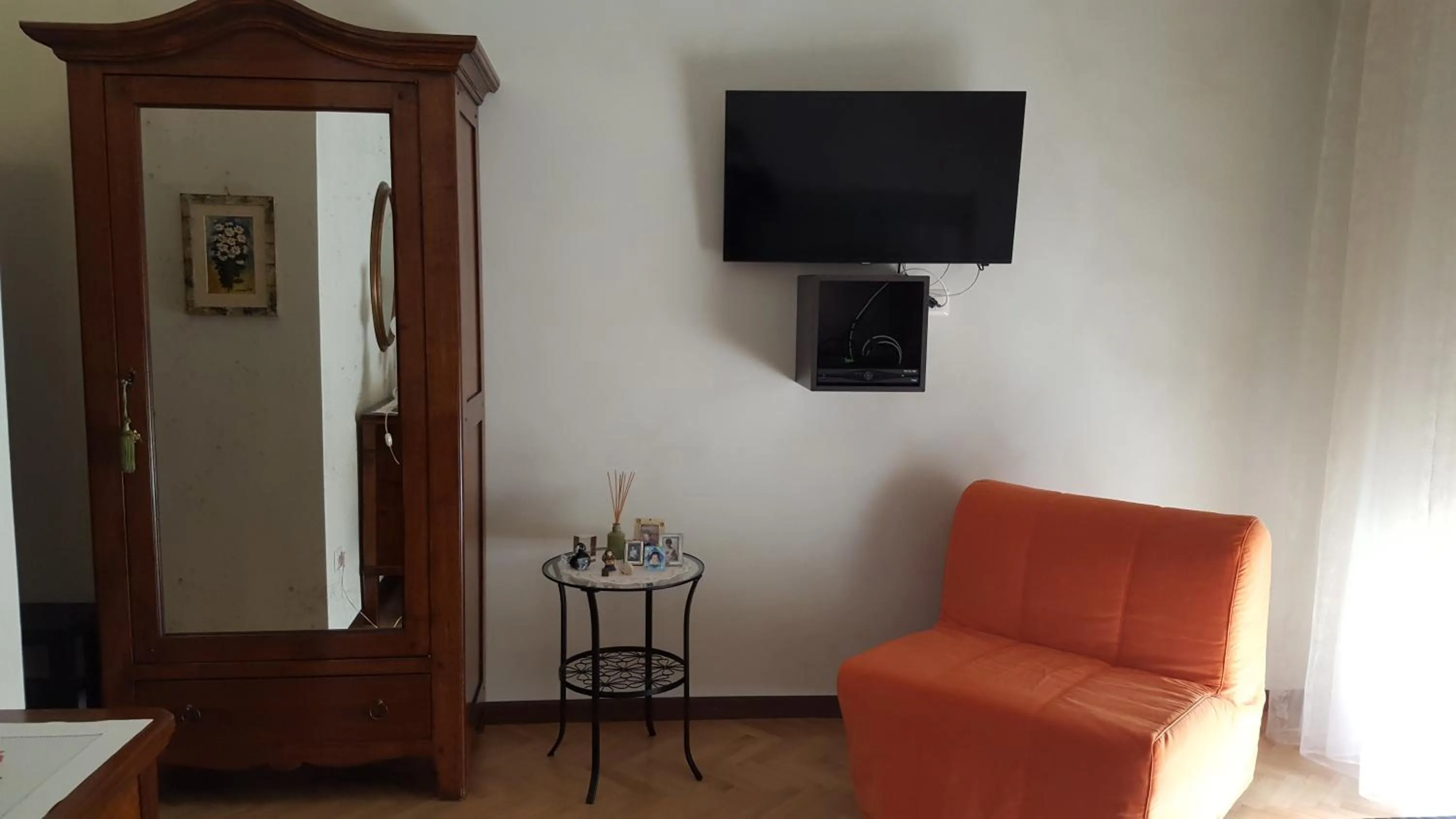 Photo of the whole room in B&B Un mare di Gioia