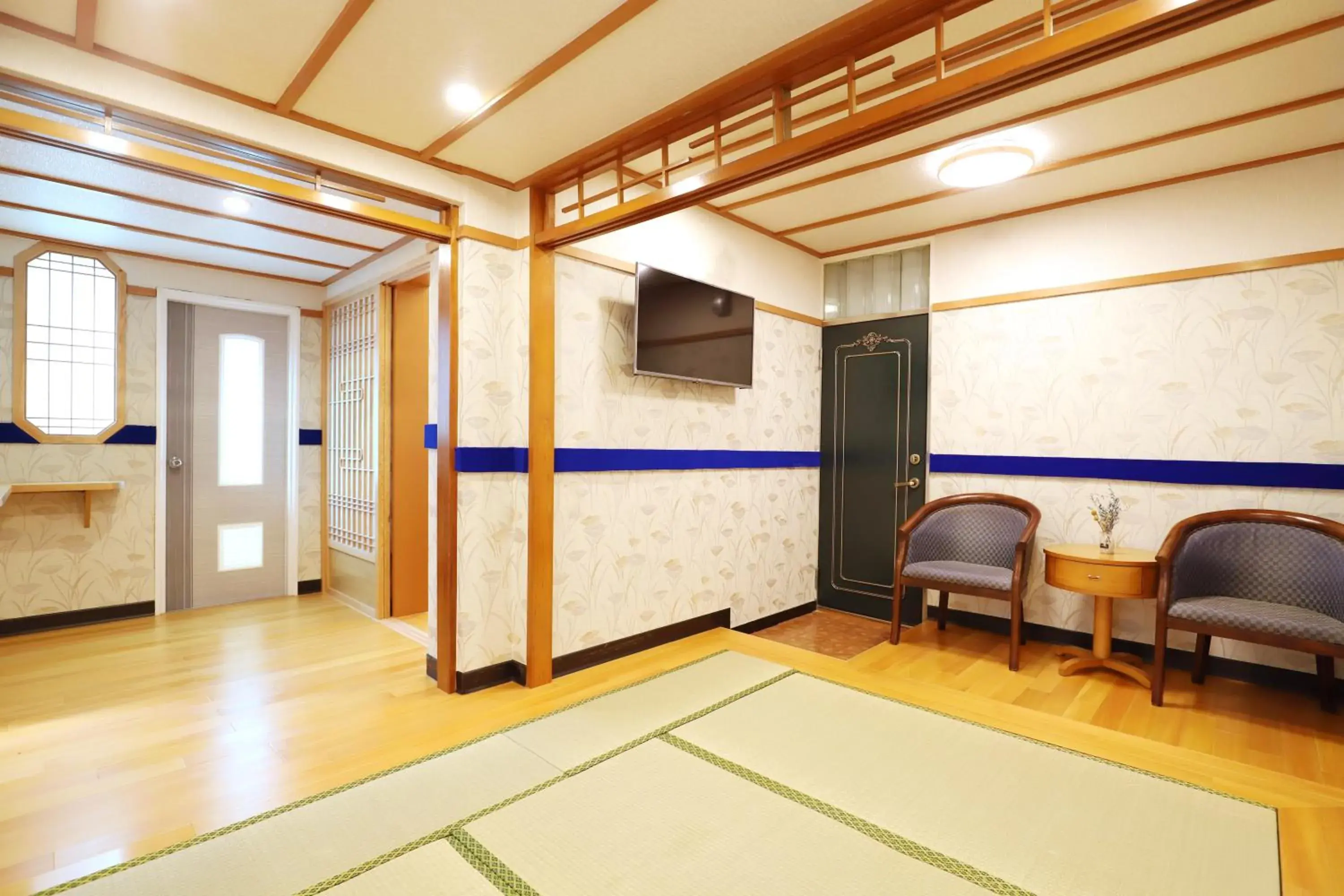 Photo of the whole room in Phoenix Pavilion Hot Spring Hotel Photo of the whole room in Phoenix Pavilion Hot Spring Hotel