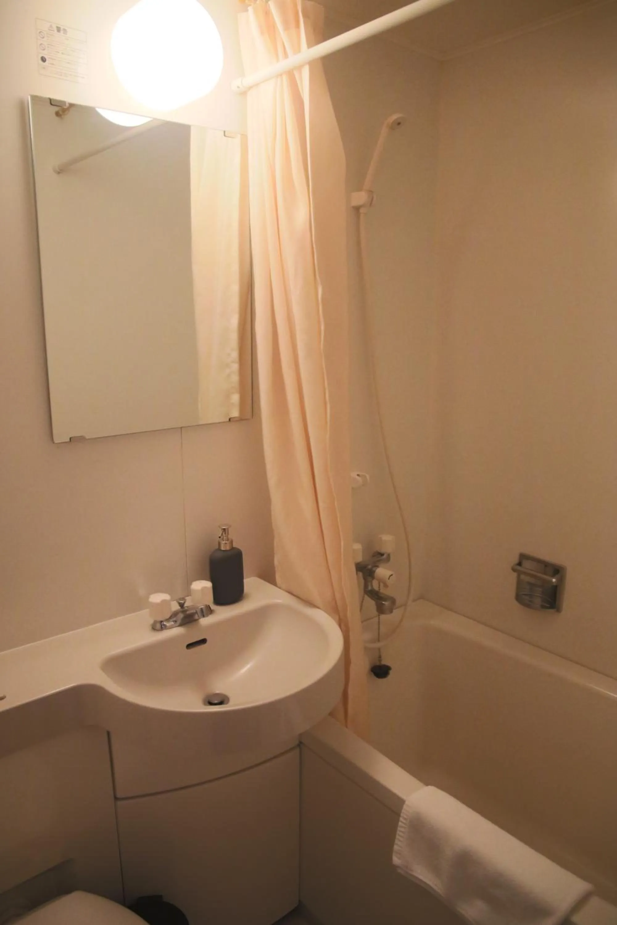 Shower in Hotel Villa Hakuba by HHG