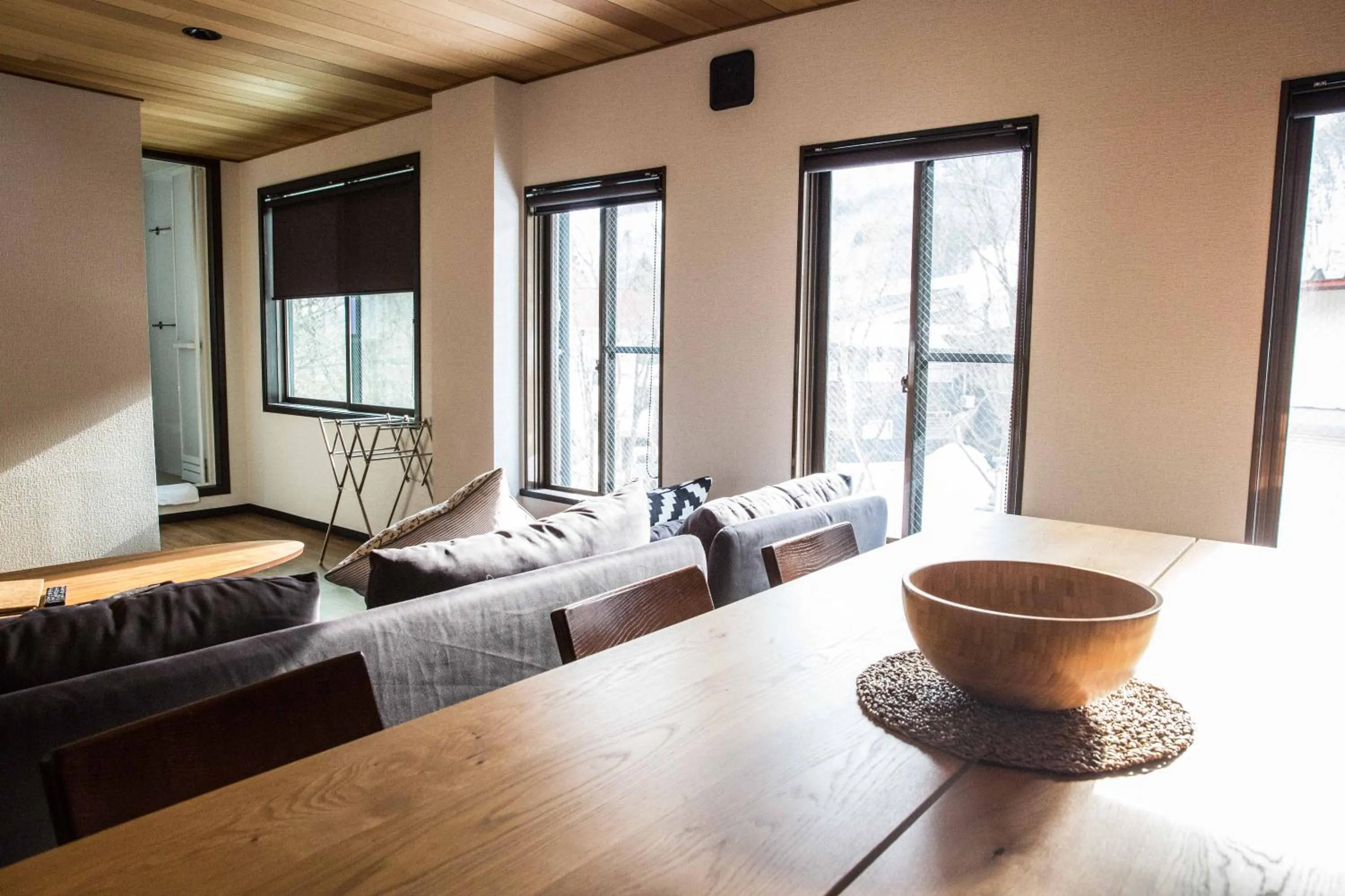 Seating area in Hotel Villa Hakuba by HHG