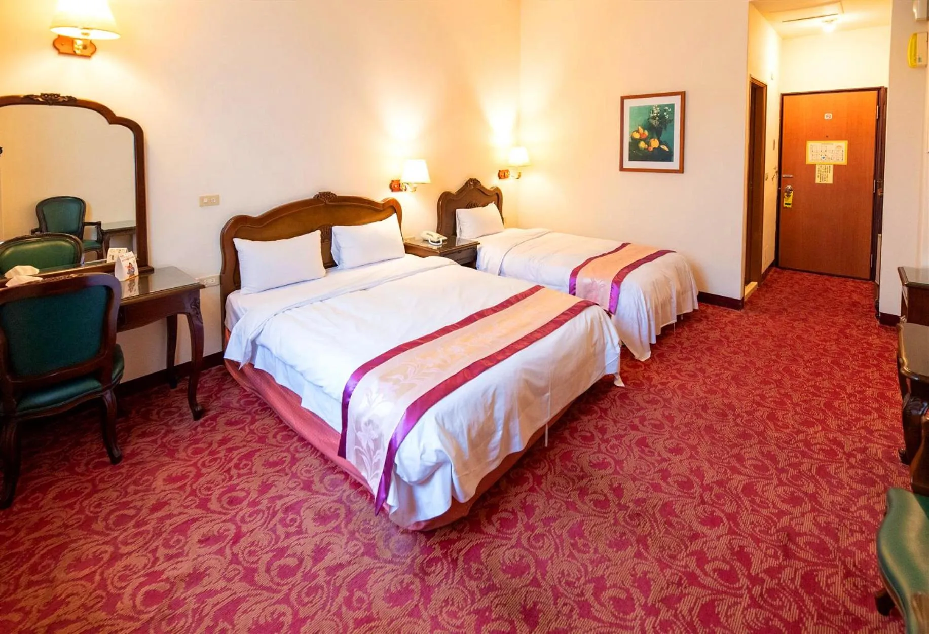 Bed in East Commercial Affairs Hotel