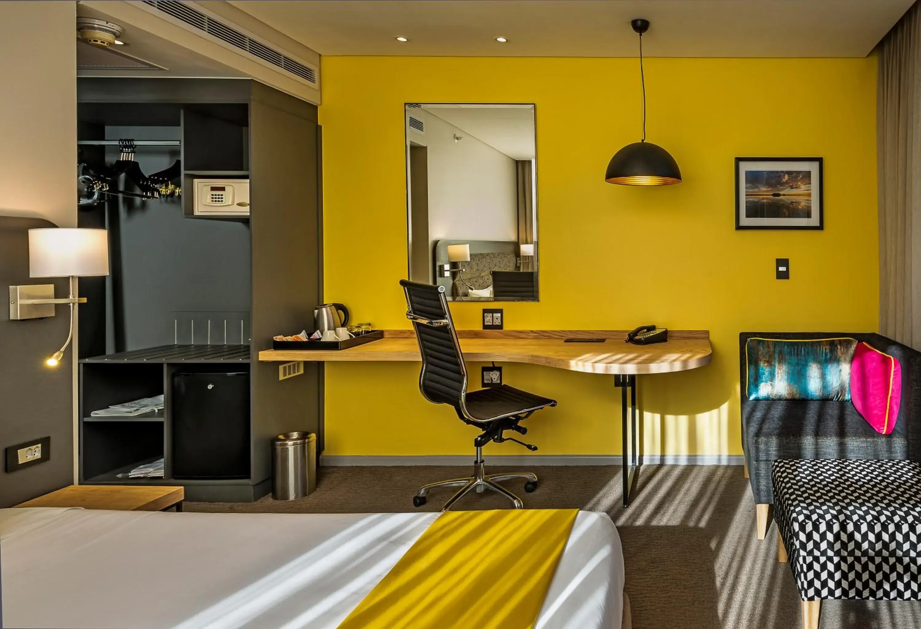 Photo of the whole room in Cresta Grande Cape Town Photo of the whole room in Cresta Grande Cape Town