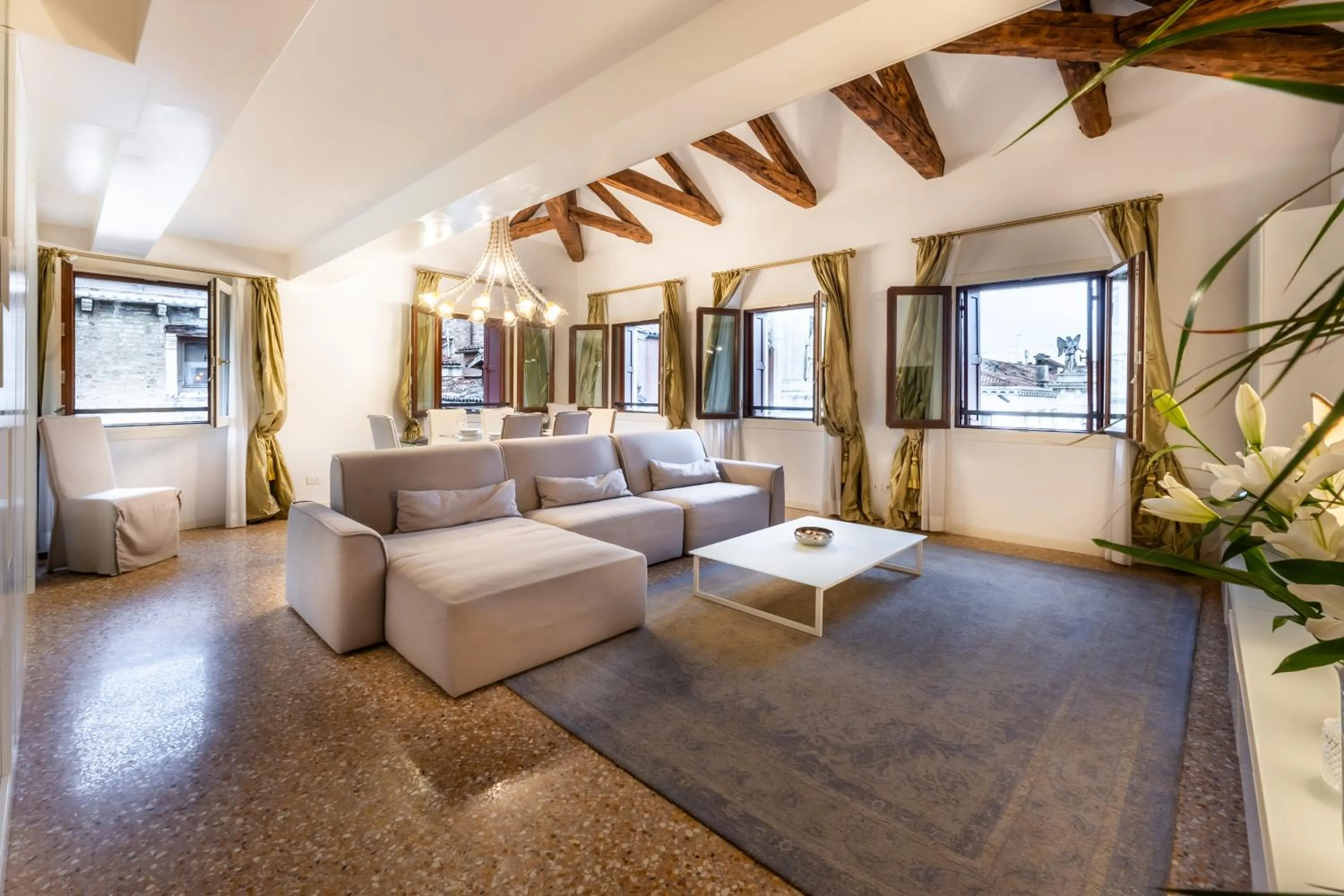 Living room in San Teodoro Palace - Luxury Apartments