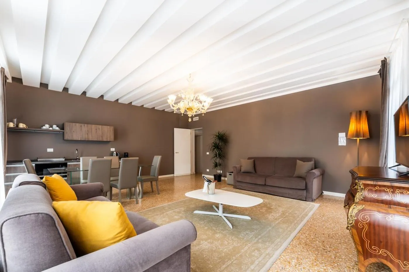 Living room in San Teodoro Palace - Luxury Apartments