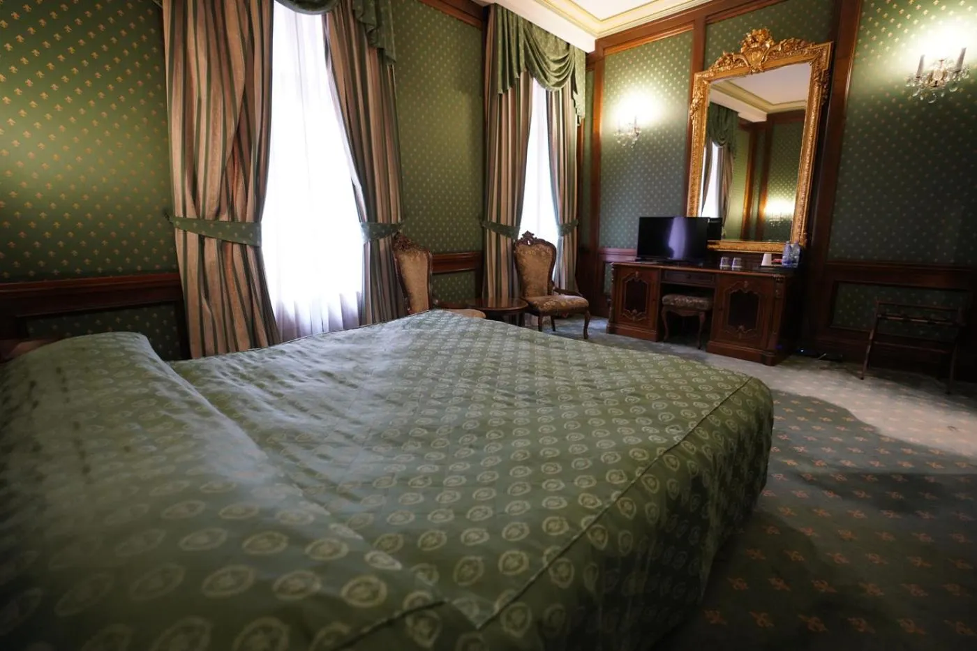 Bed in Hotel Casa Capsa