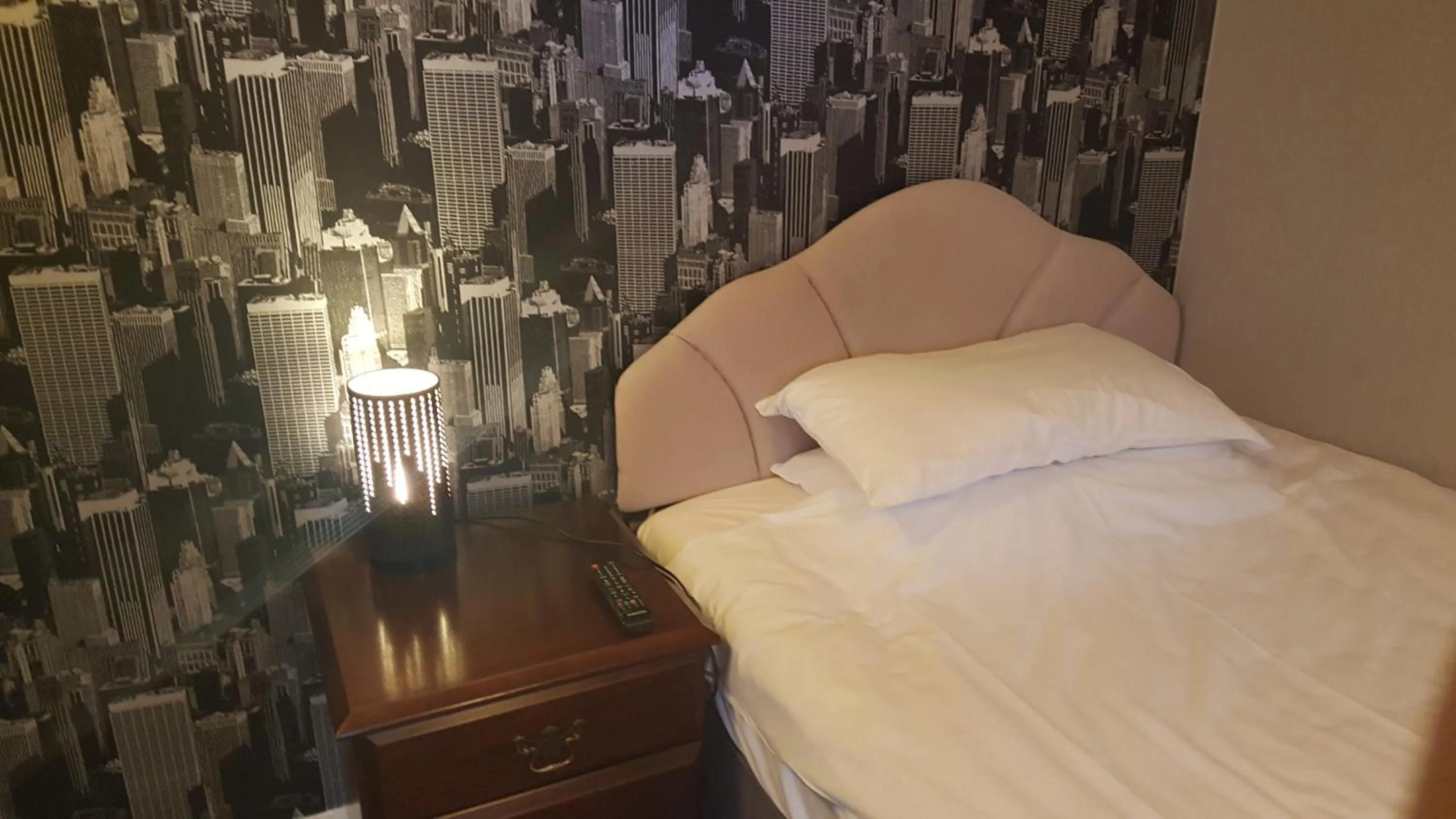 Photo of the whole room, Bed in Maindee Guest House