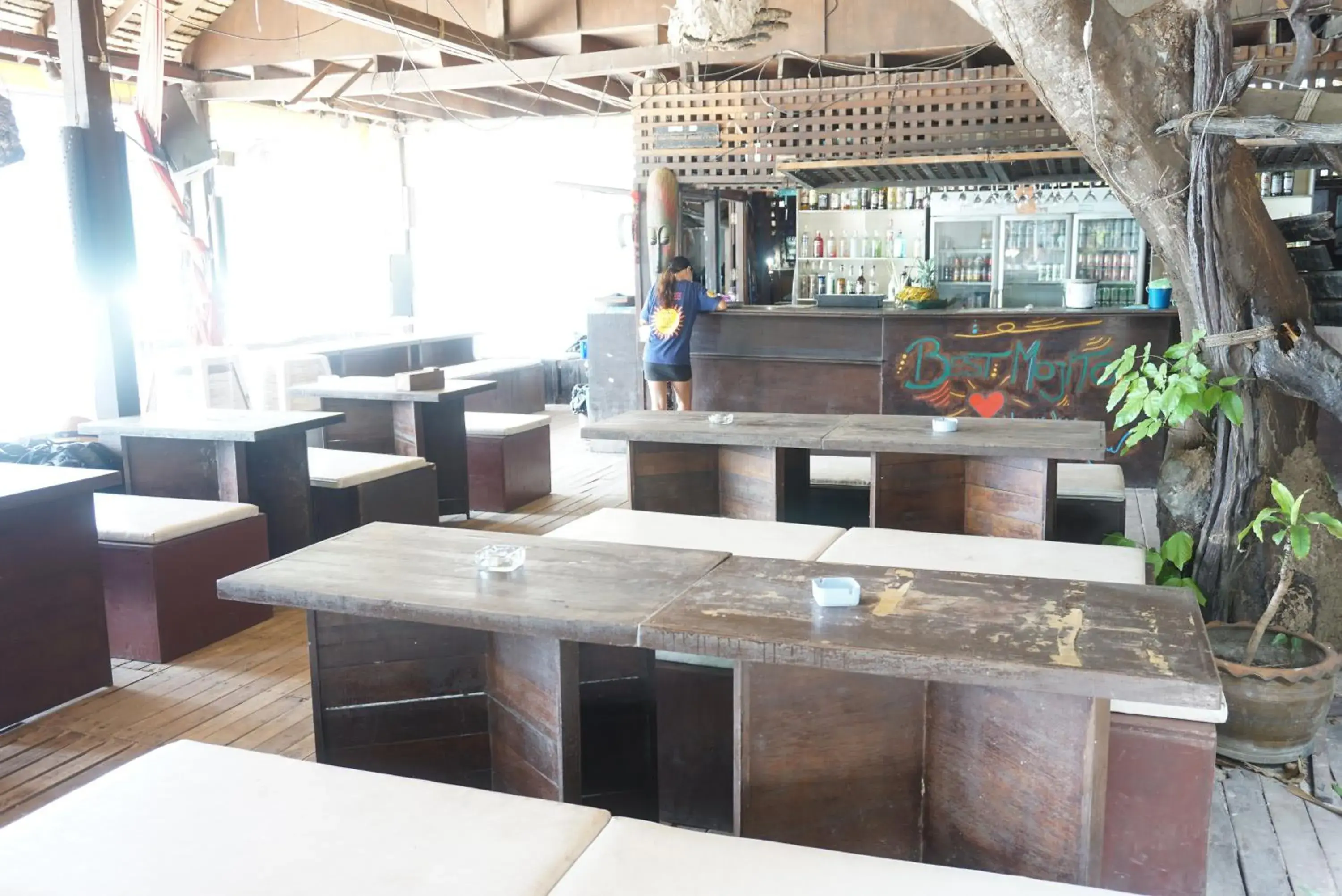 Restaurant/places to eat in Chaokoh Phi Phi Hostel Restaurant/places to eat in Chaokoh Phi Phi Hostel