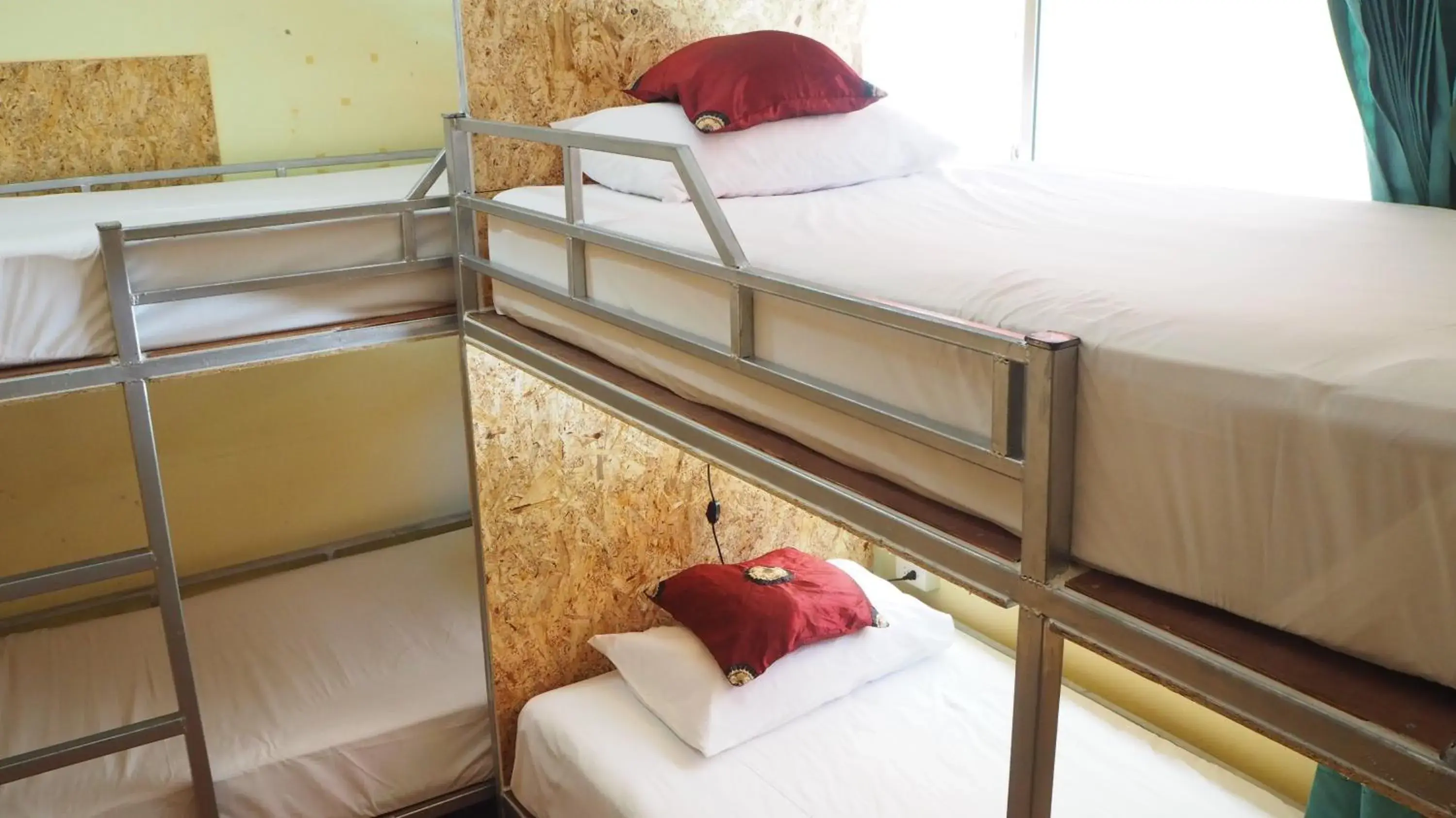 bunk bed in Chaokoh Phi Phi Hostel bunk bed in Chaokoh Phi Phi Hostel