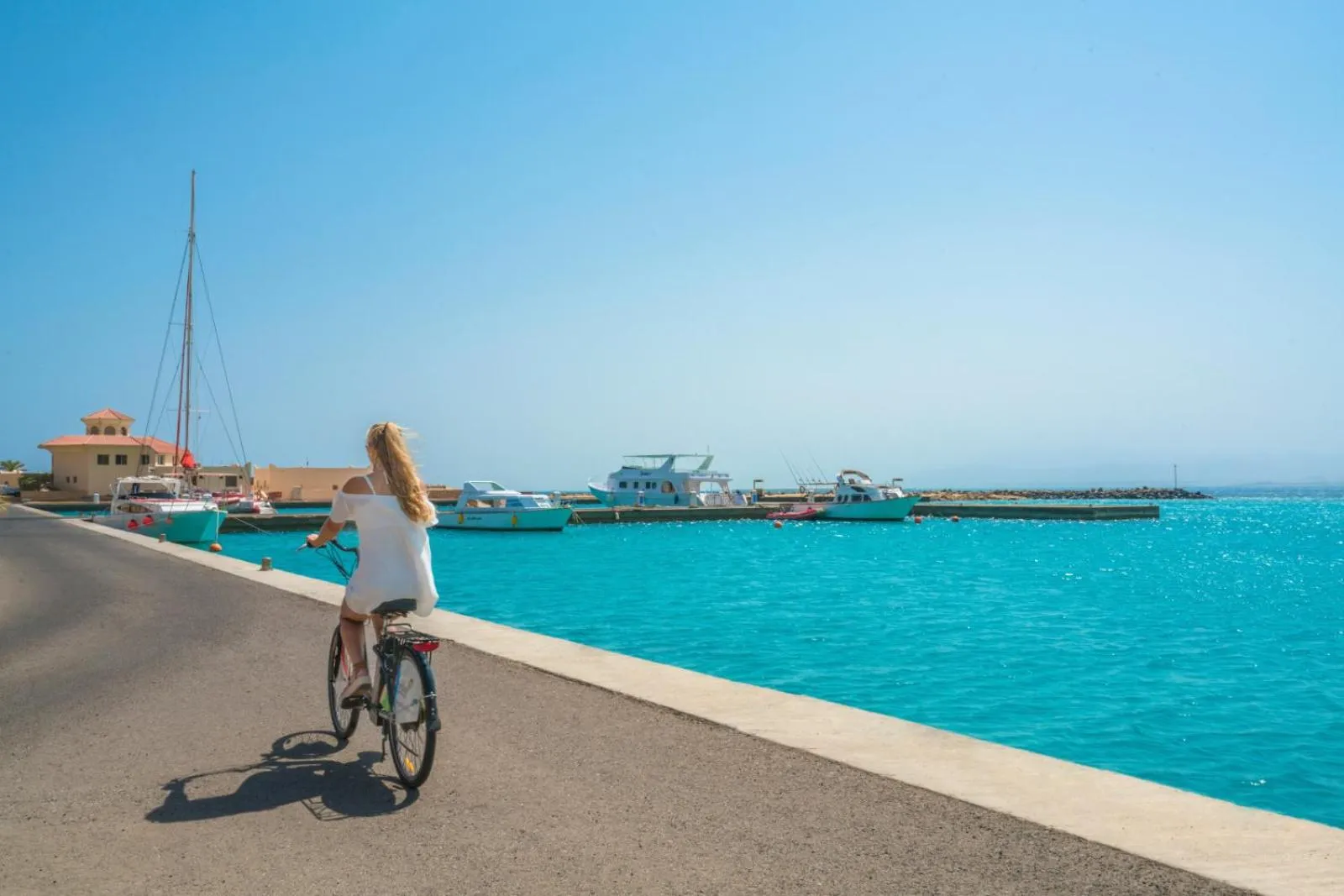 Cycling in Kempinski Hotel Soma Bay