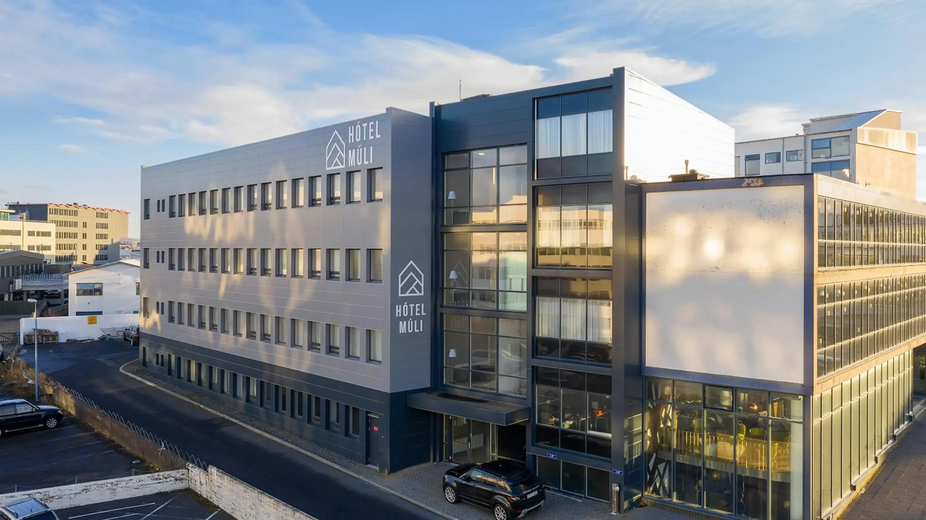 Property building in Hotel Muli Property building in Hotel Muli