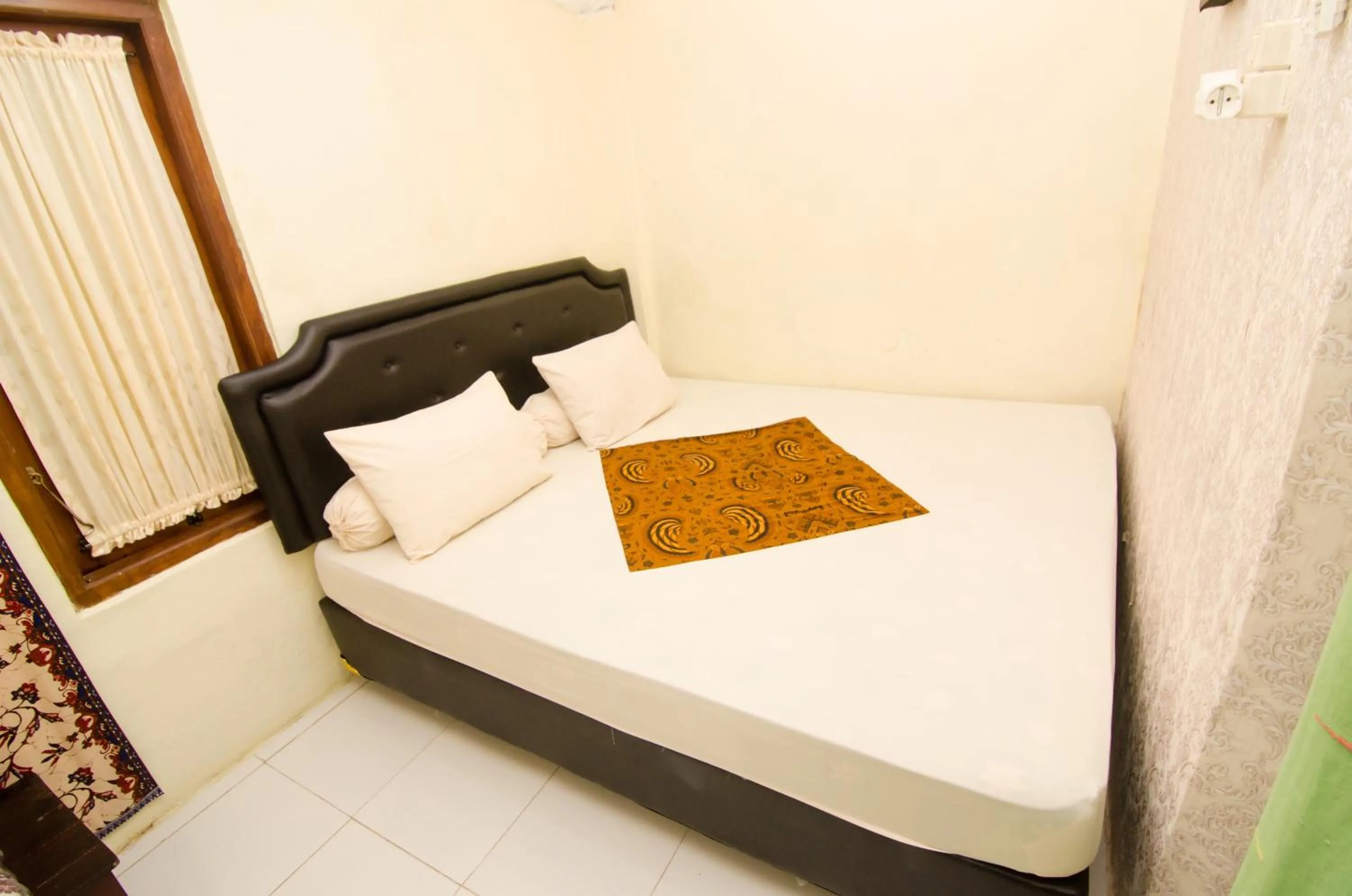 Photo of the whole room, Bed in Pendopo Andari Homestay