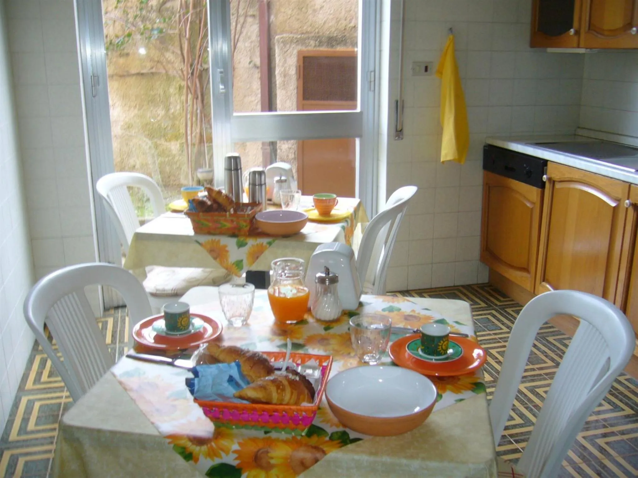 Communal kitchen in Le Gardenie da Fil