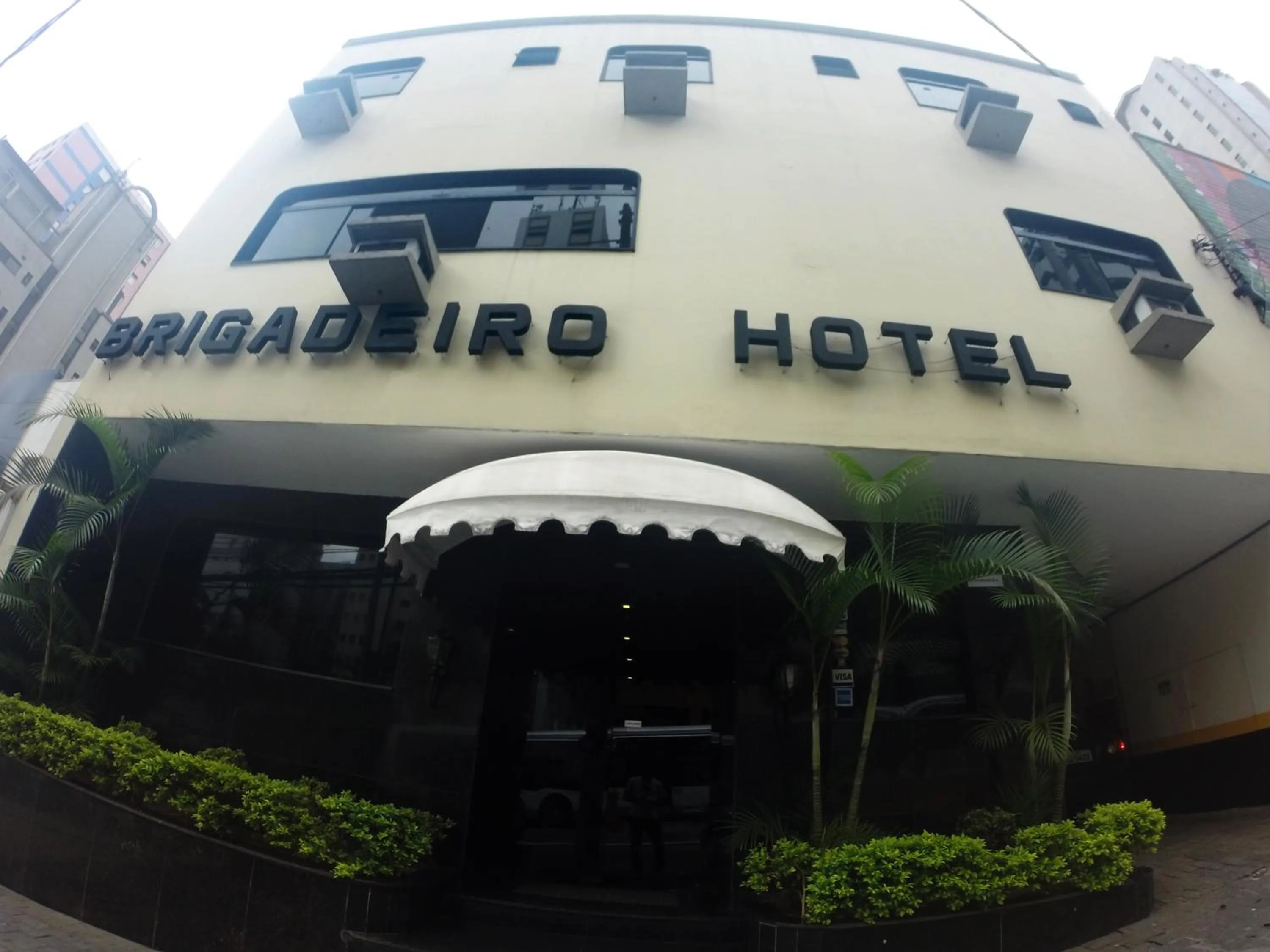 Facade/entrance in Hotel Brigadeiro