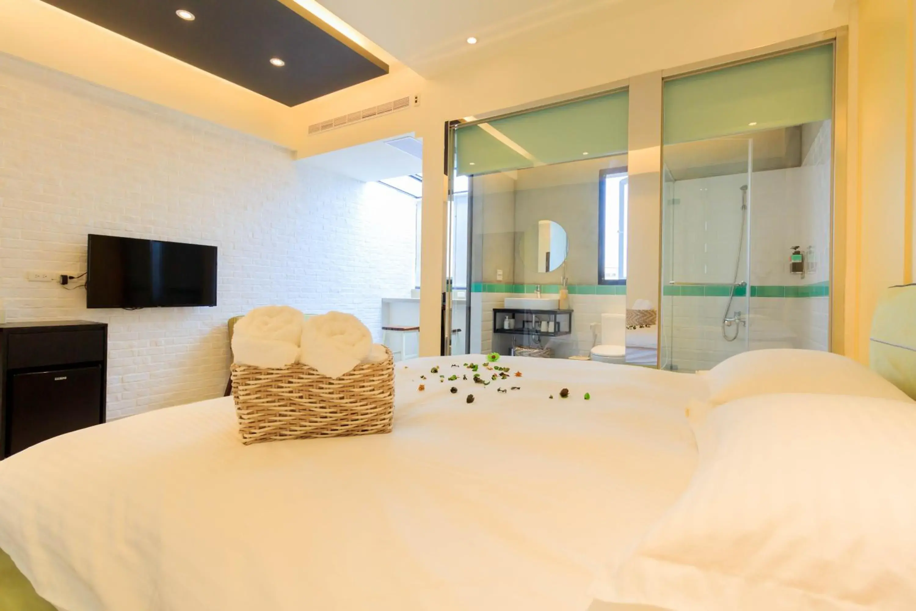 Bed in Book 5 Bed in Book 5