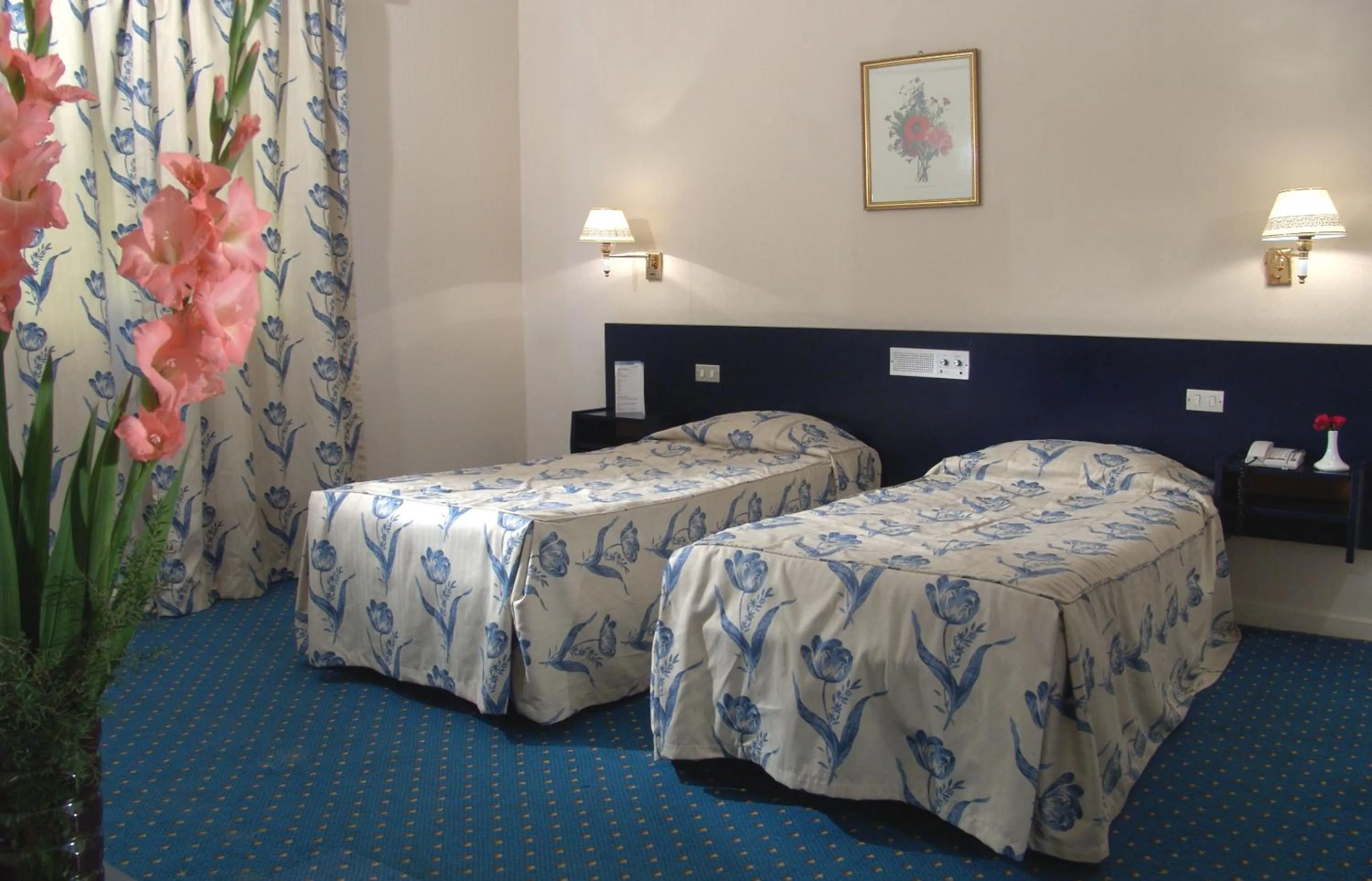 Photo of the whole room, Bed in Hotel Concorde Dokki