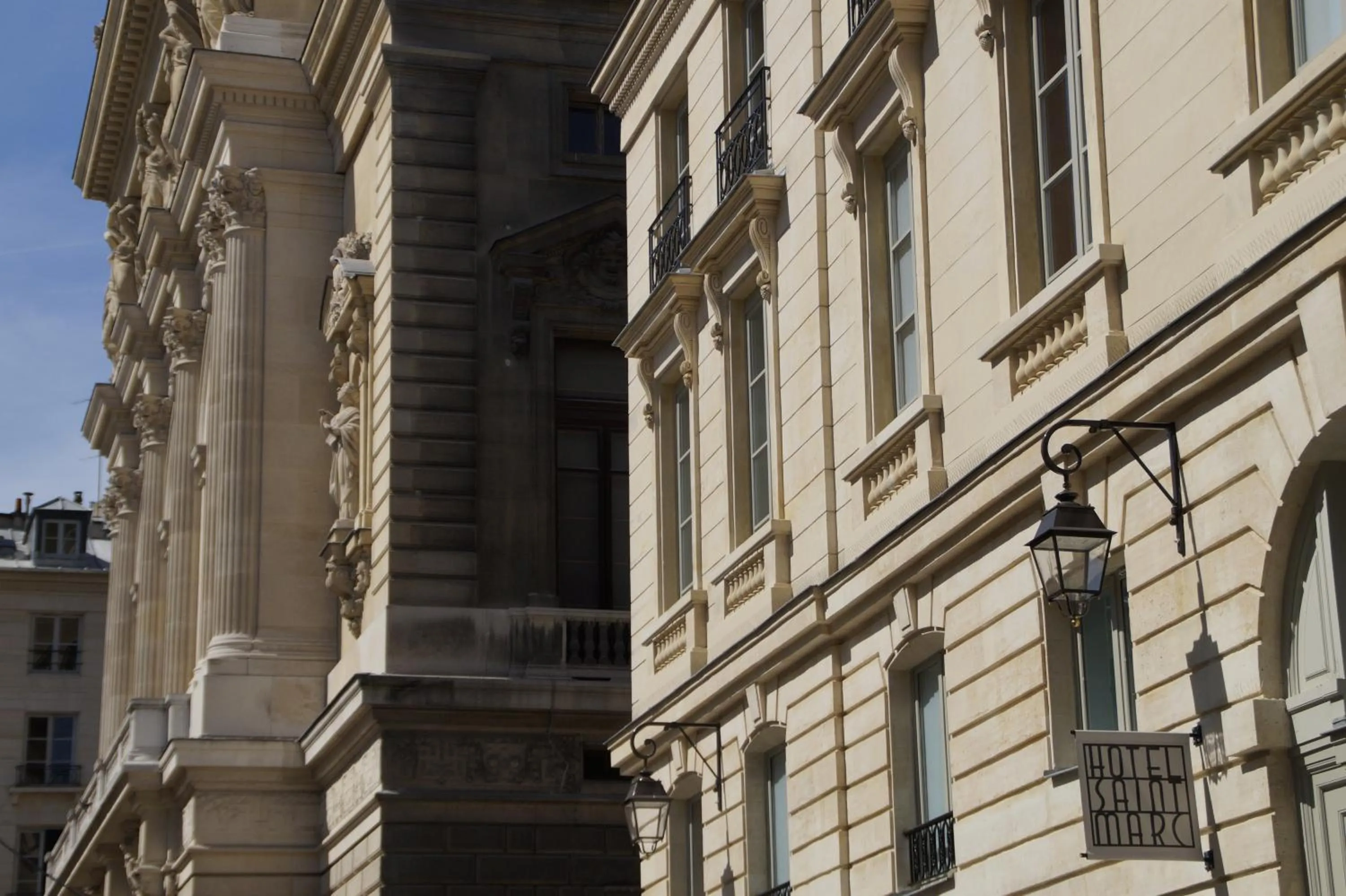 Facade/entrance in Hôtel Saint-Marc