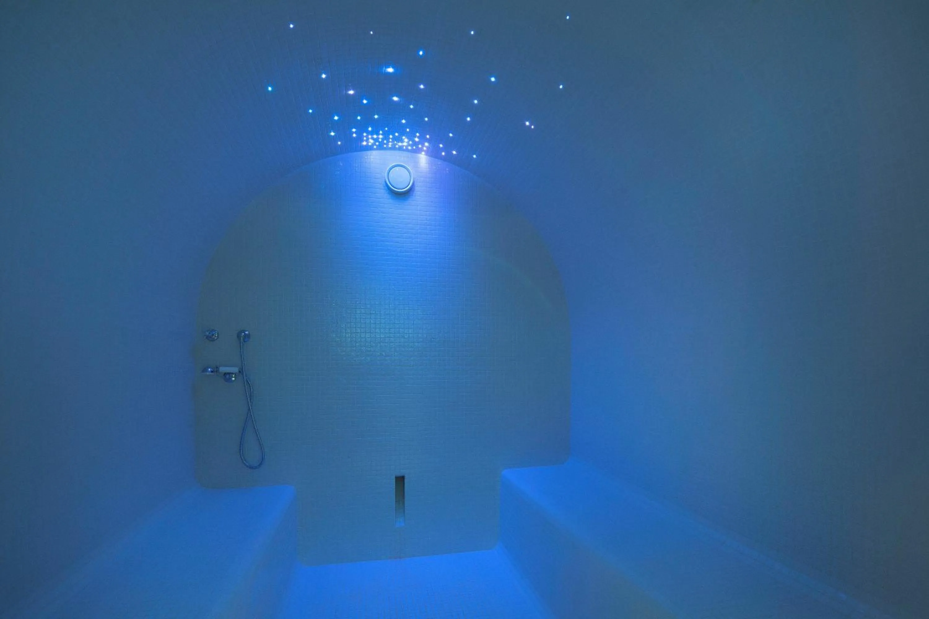 Steam room in Hôtel Saint-Marc