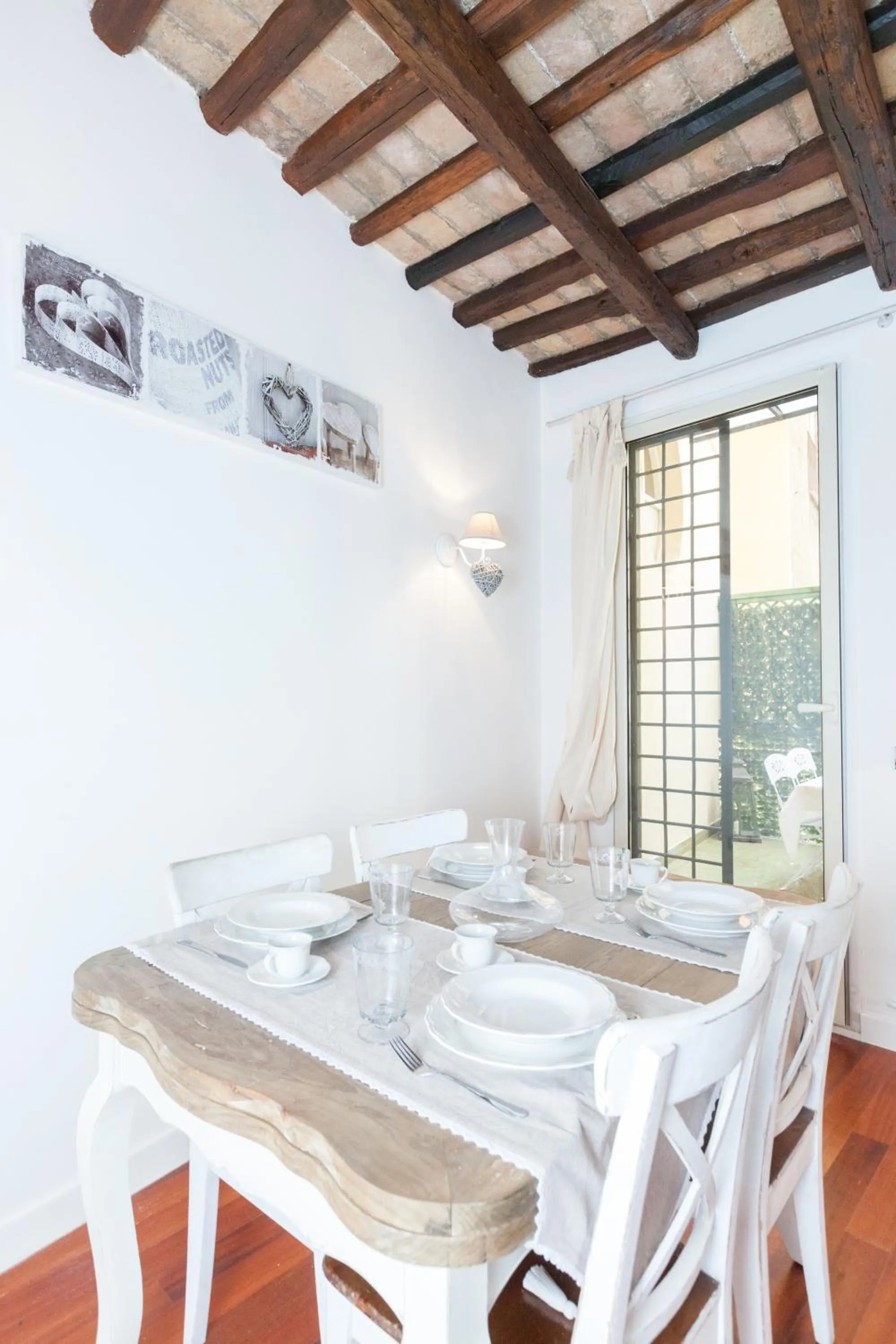 Dining area in La Maison de la vie