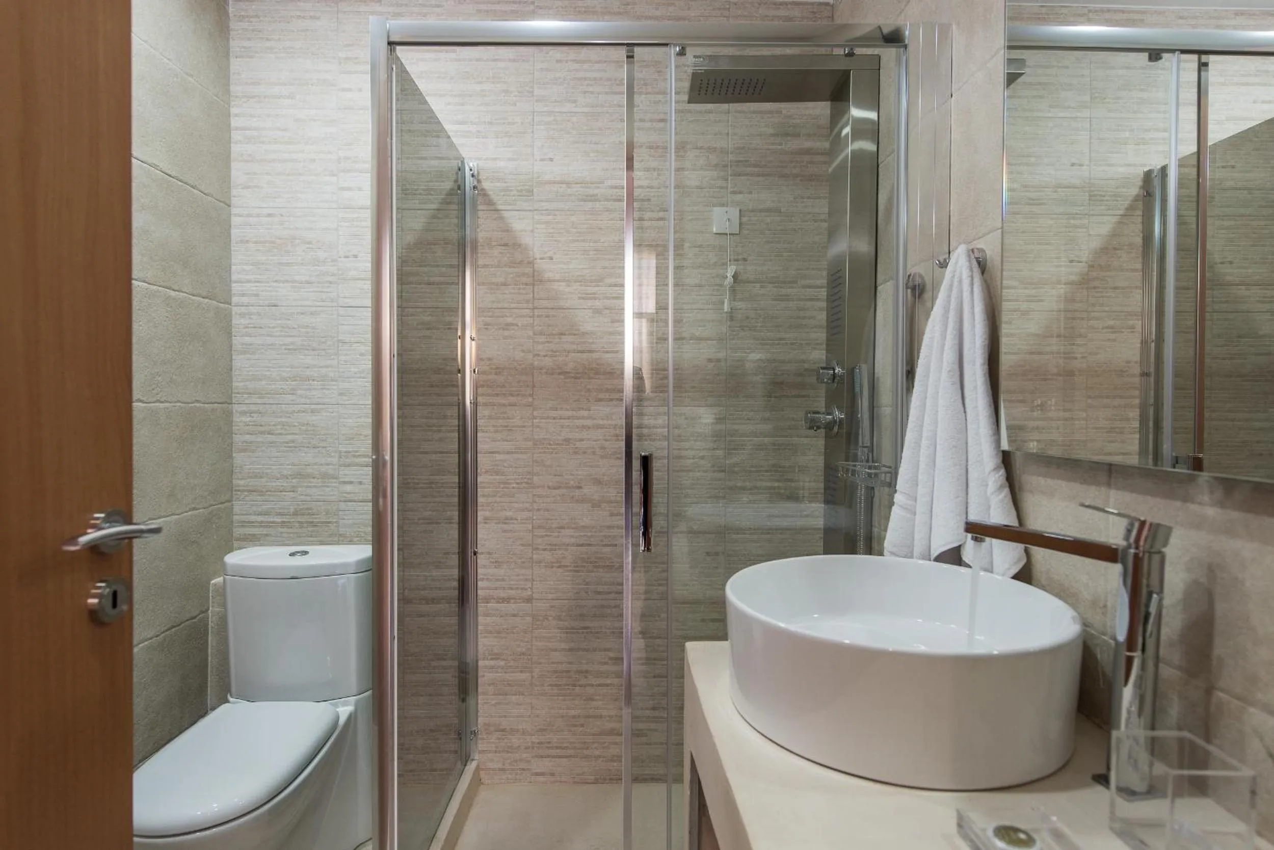 Bathroom in Bluebell Luxury Suites