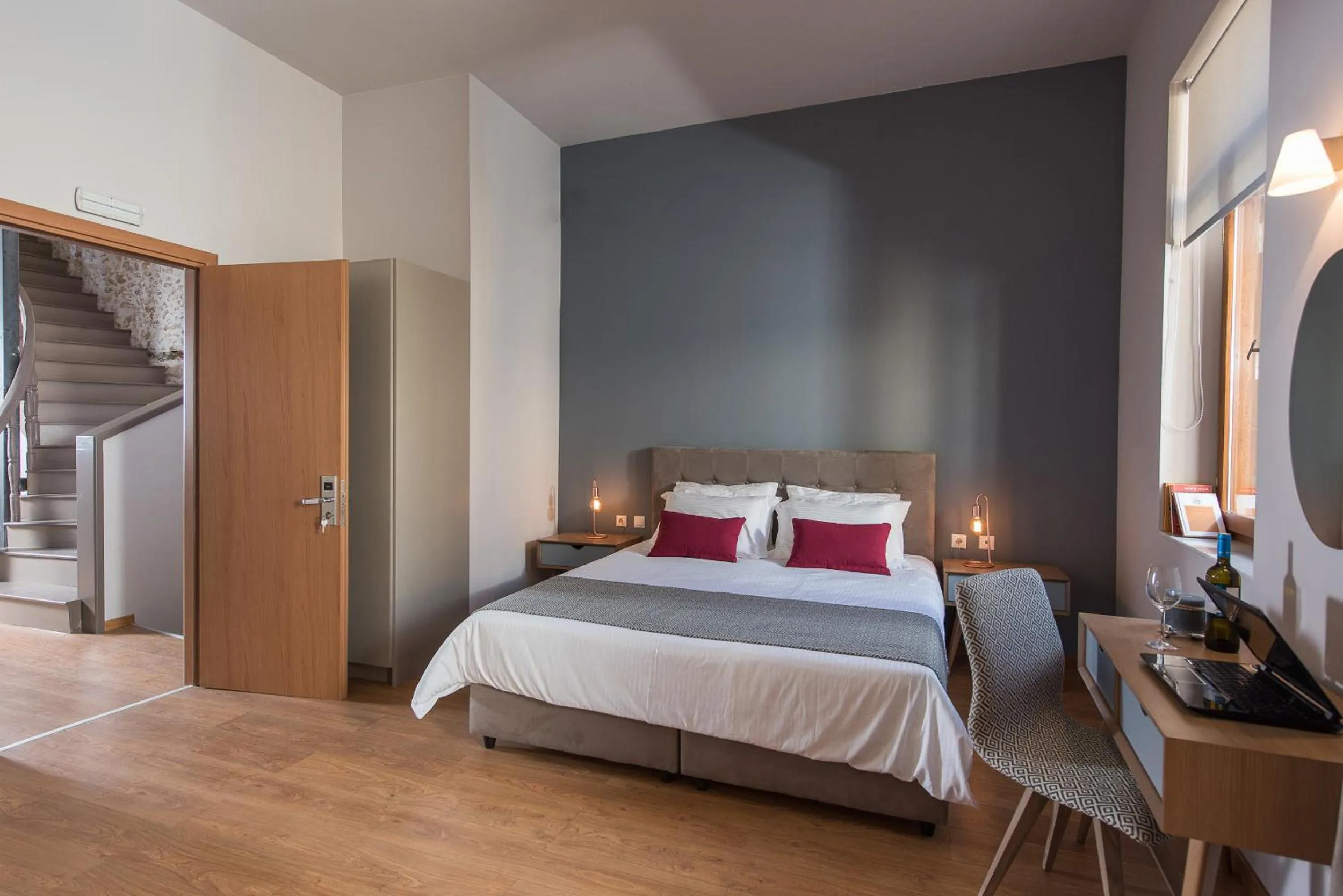 Bedroom, Bed in Bluebell Luxury Suites