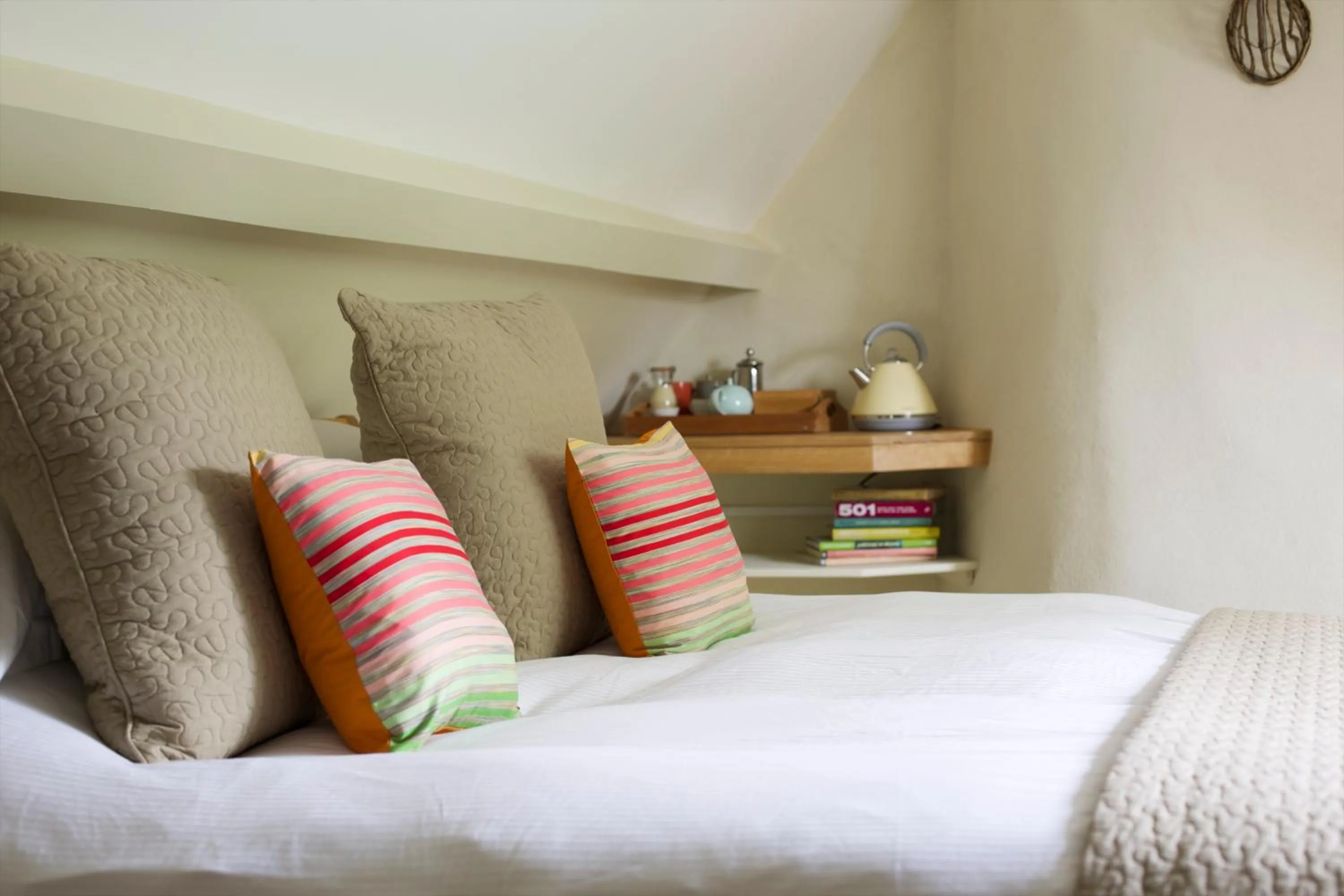 Decorative detail, Bed in The Royal Oak