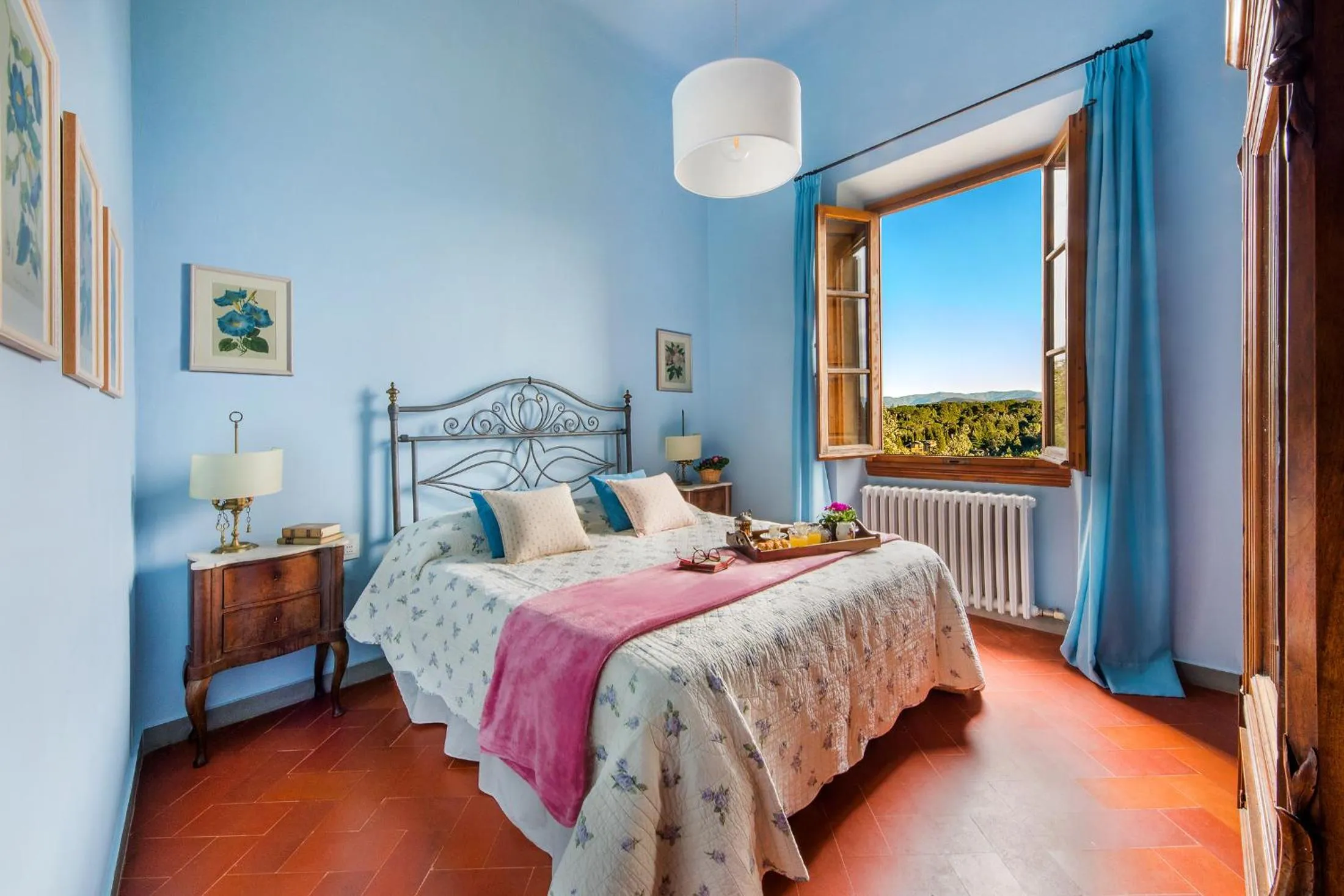 Bed in Castello di Cafaggio