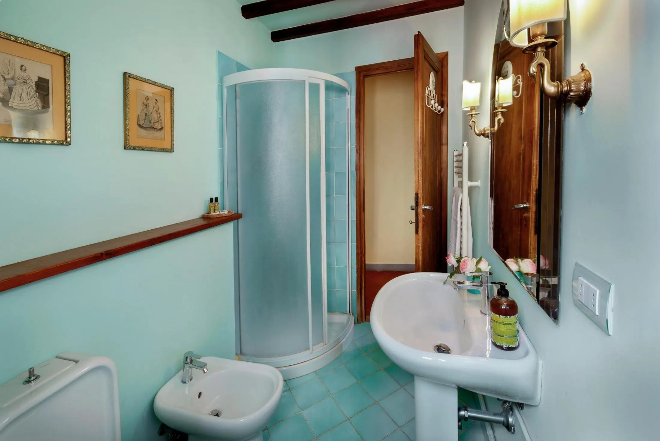 Bathroom in Castello di Cafaggio