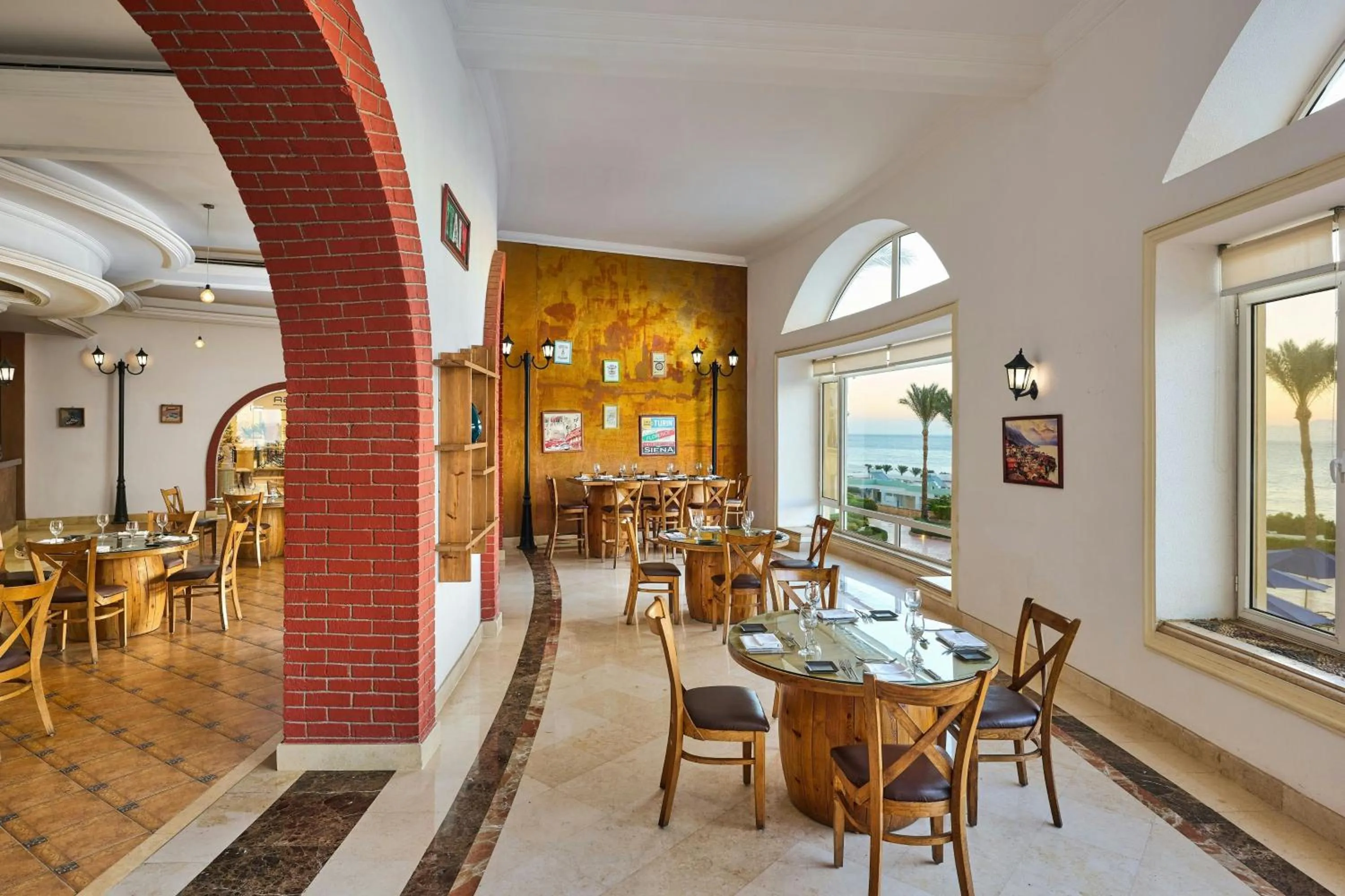Restaurant/places to eat in Renaissance Sharm El Sheikh Golden View Beach Resort