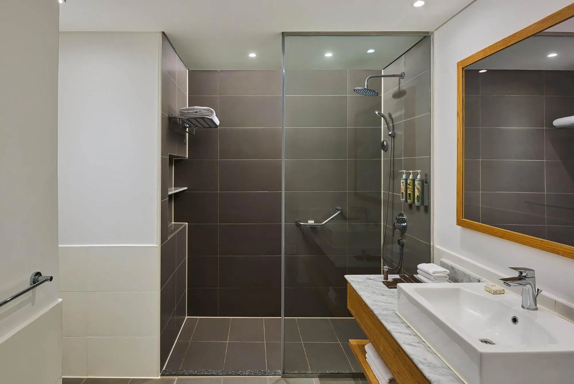 Bathroom in Renaissance Sharm El Sheikh Golden View Beach Resort