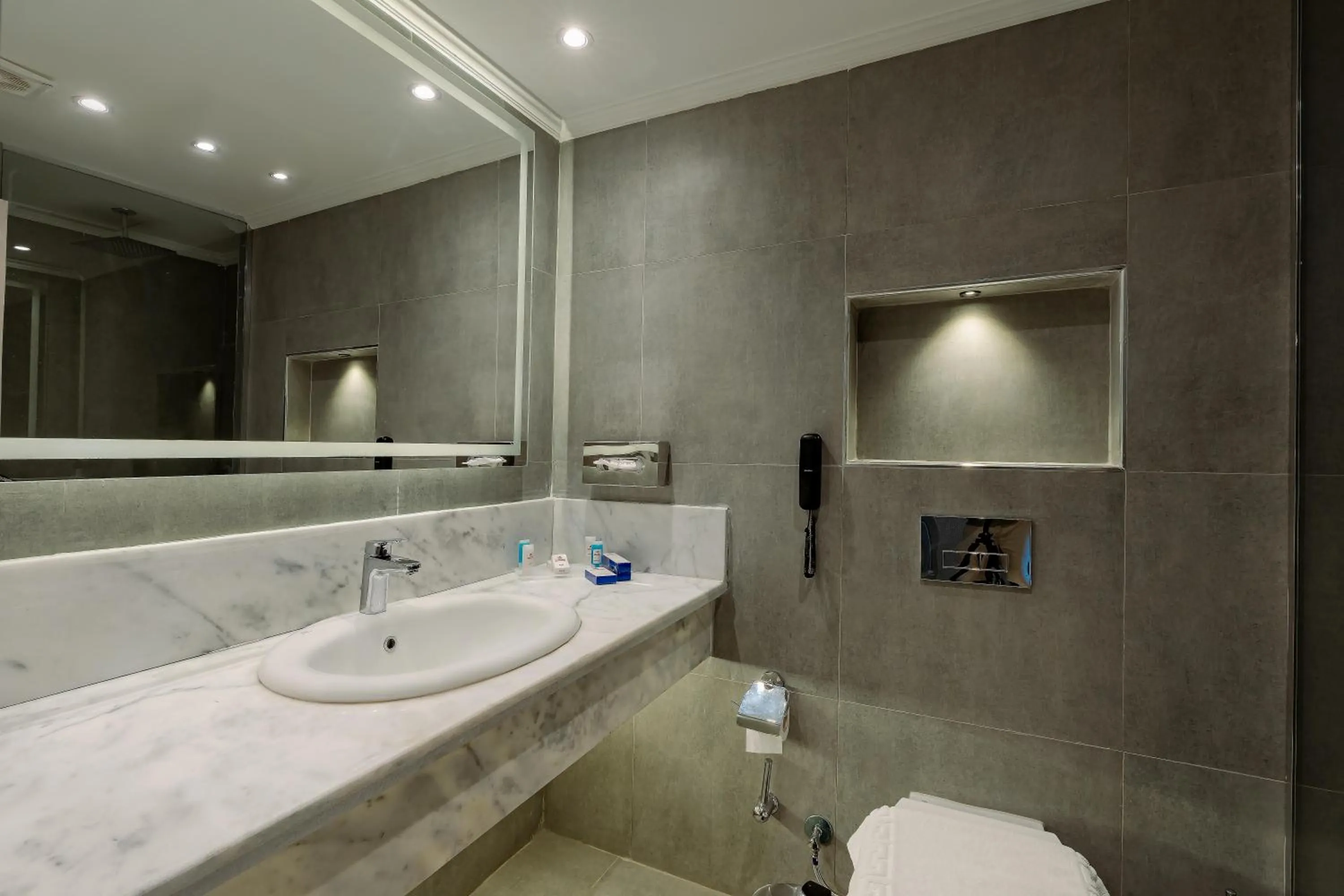 Bathroom in Sunny Days El Palacio Resort & Spa